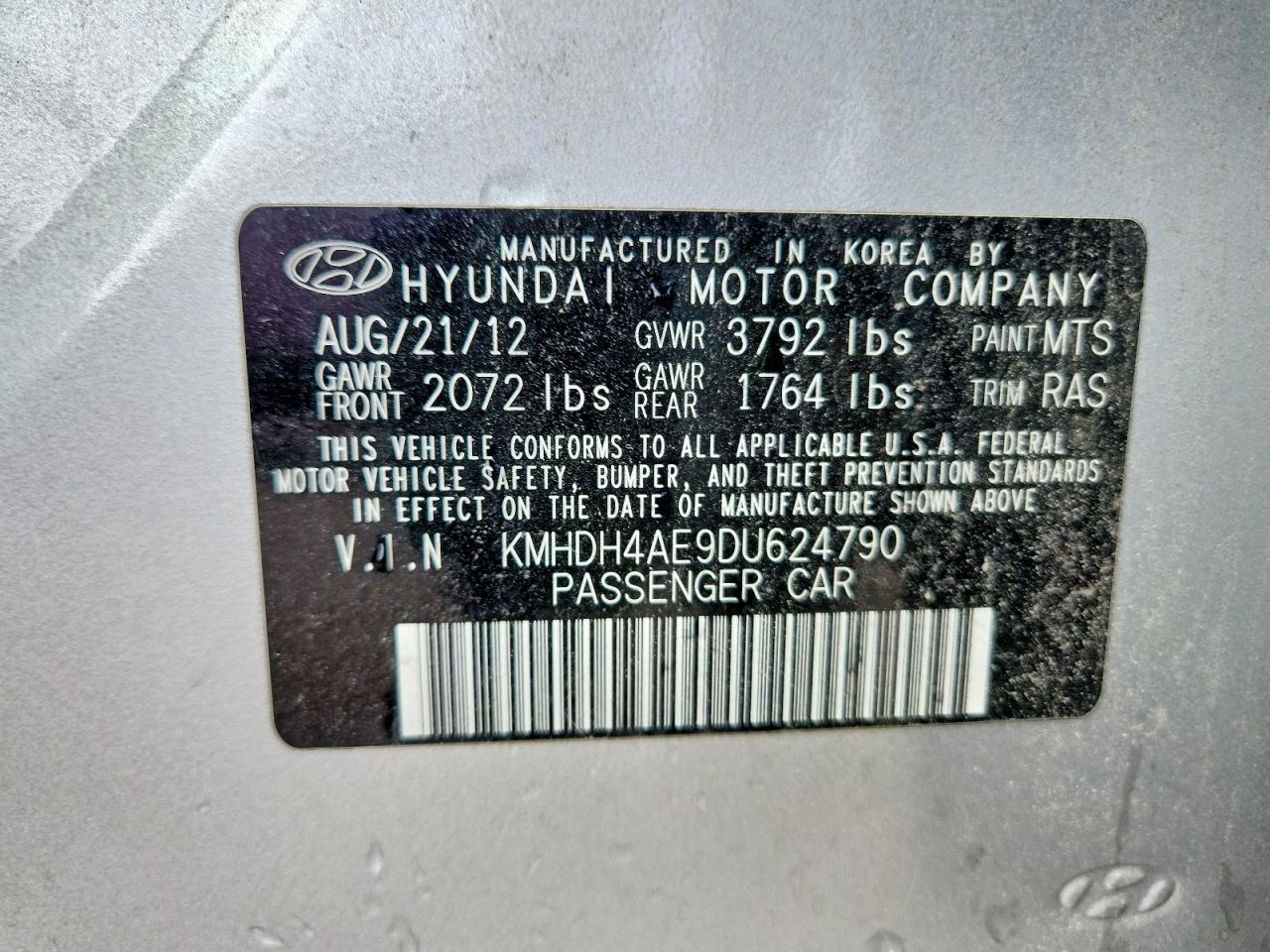 2013 Hyundai Elantra Gls Серебряный vin: KMHDH4AE9DU624790