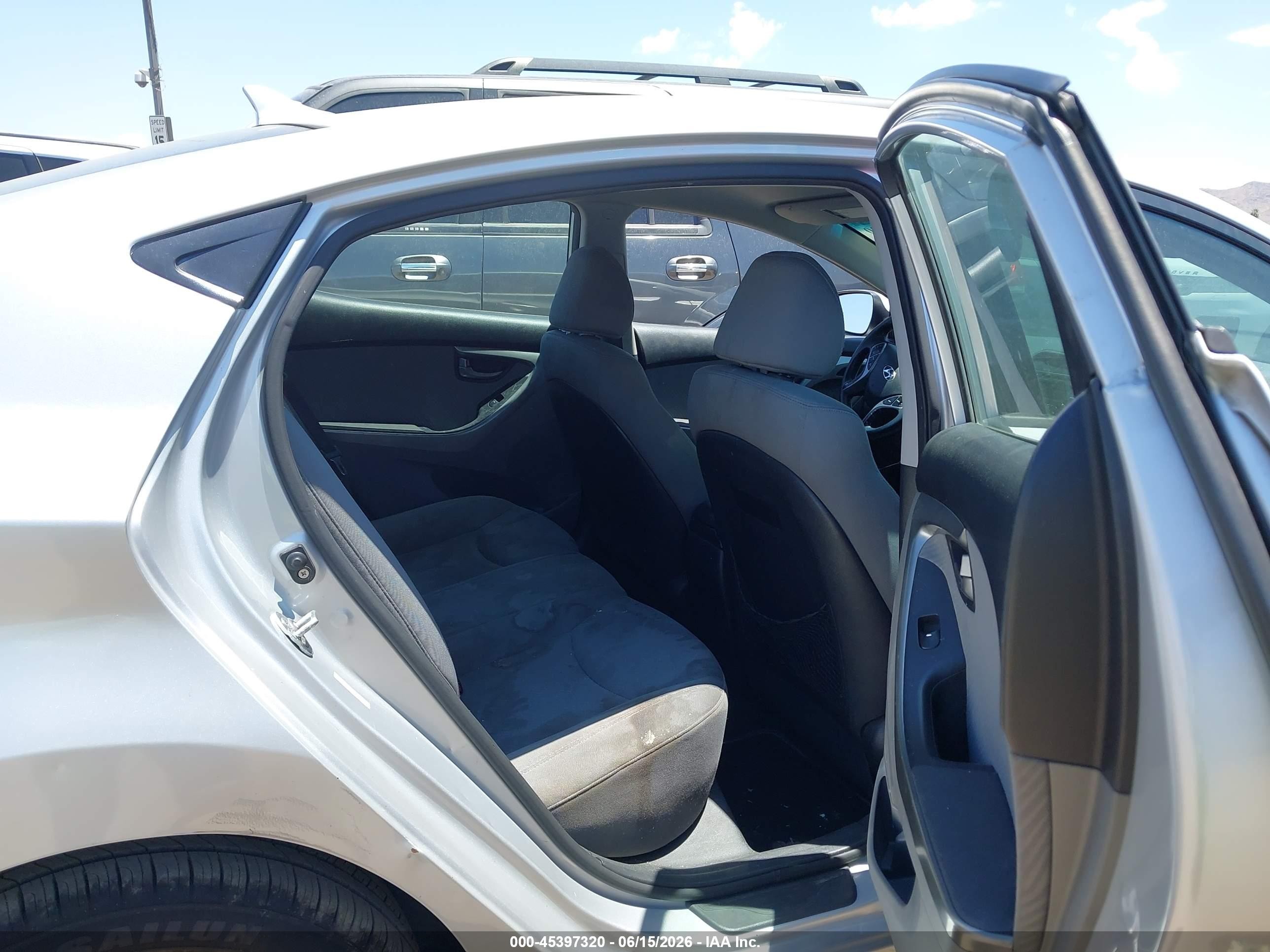 2013 Hyundai Elantra Gls Silver vin: KMHDH4AE9DU680468