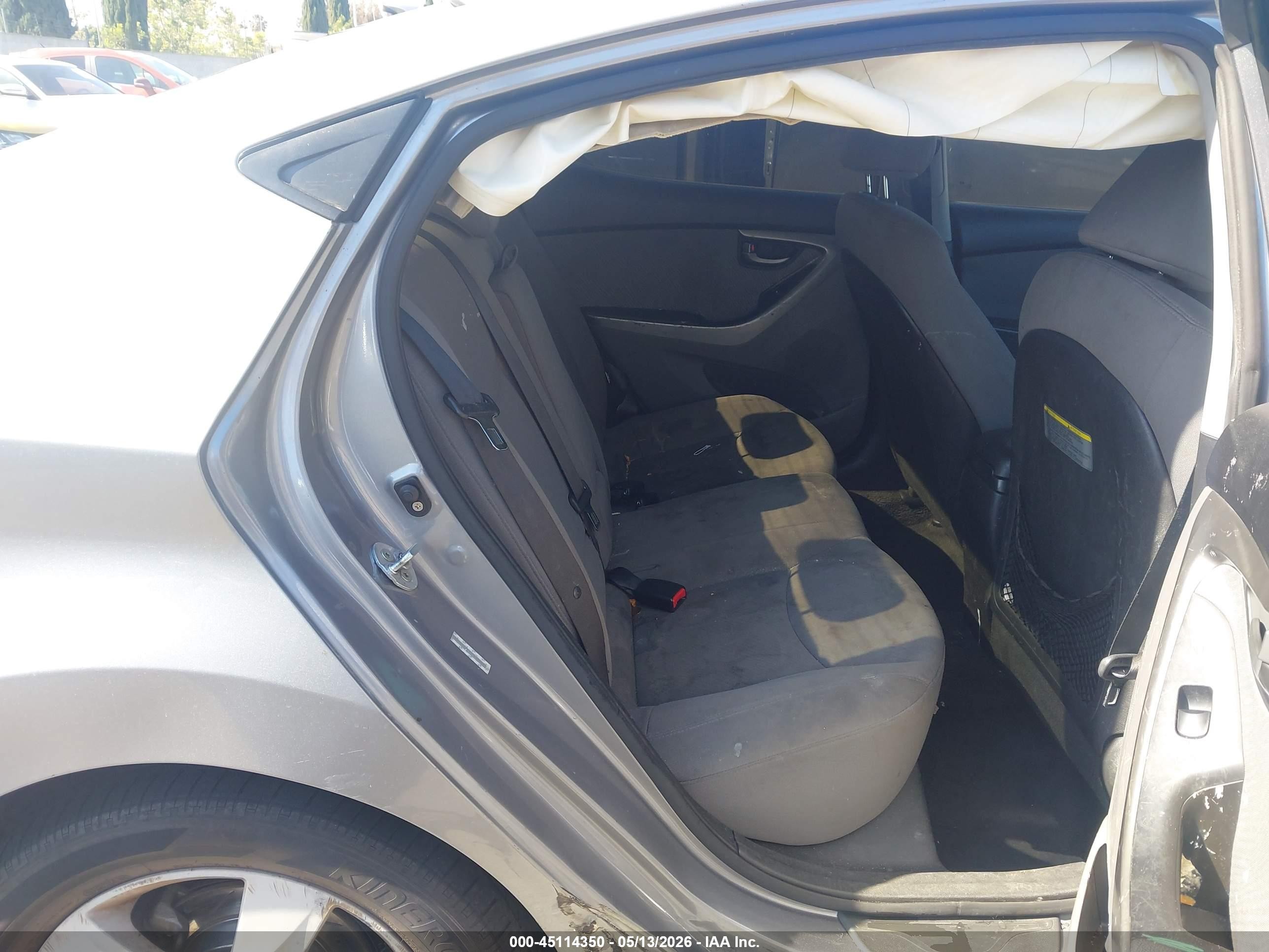 2013 Hyundai Elantra Gls/limited Silver vin: KMHDH4AE9DU689641