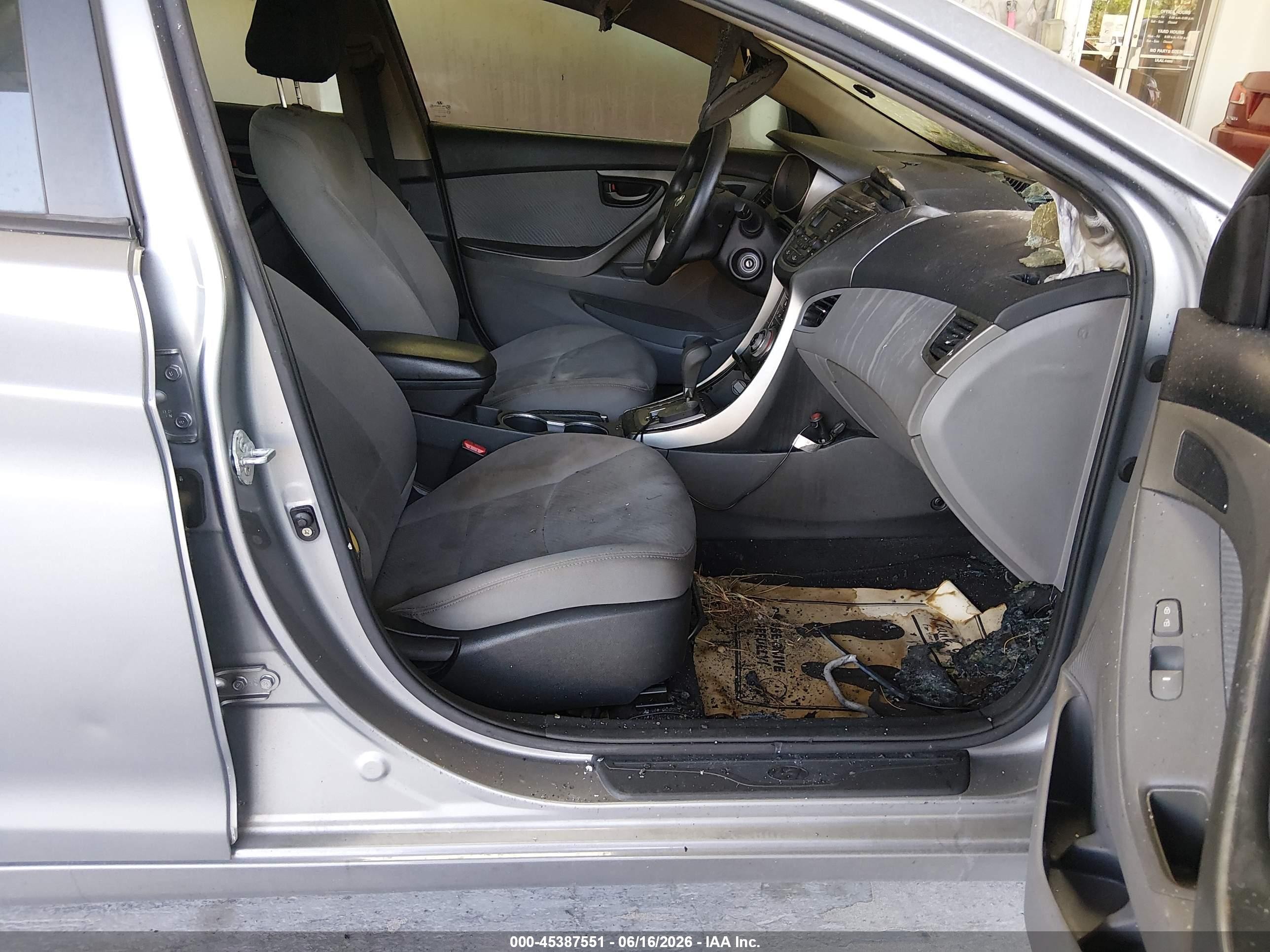 2013 Hyundai Elantra Gls Silver vin: KMHDH4AE9DU749370