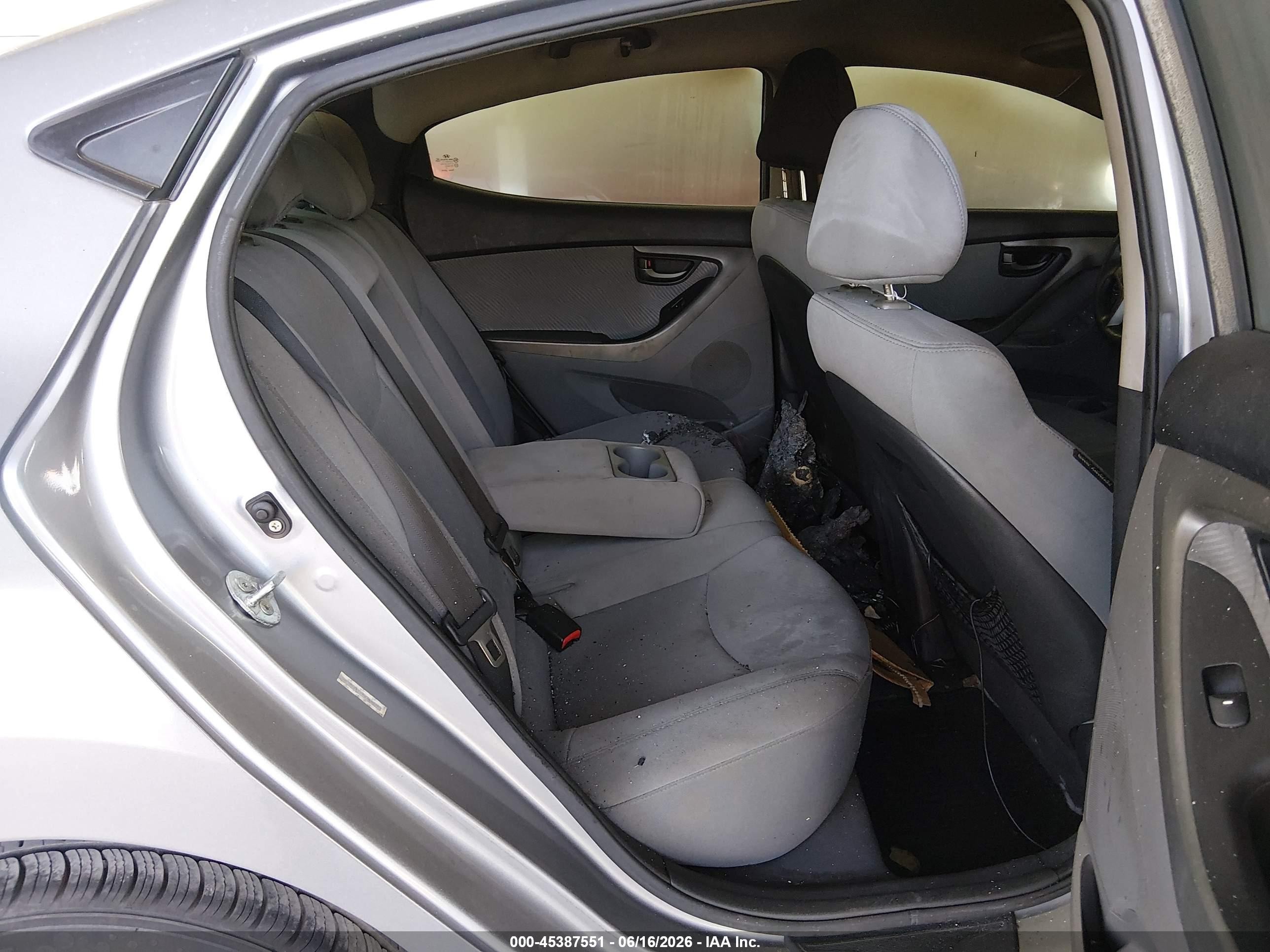 2013 Hyundai Elantra Gls Silver vin: KMHDH4AE9DU749370