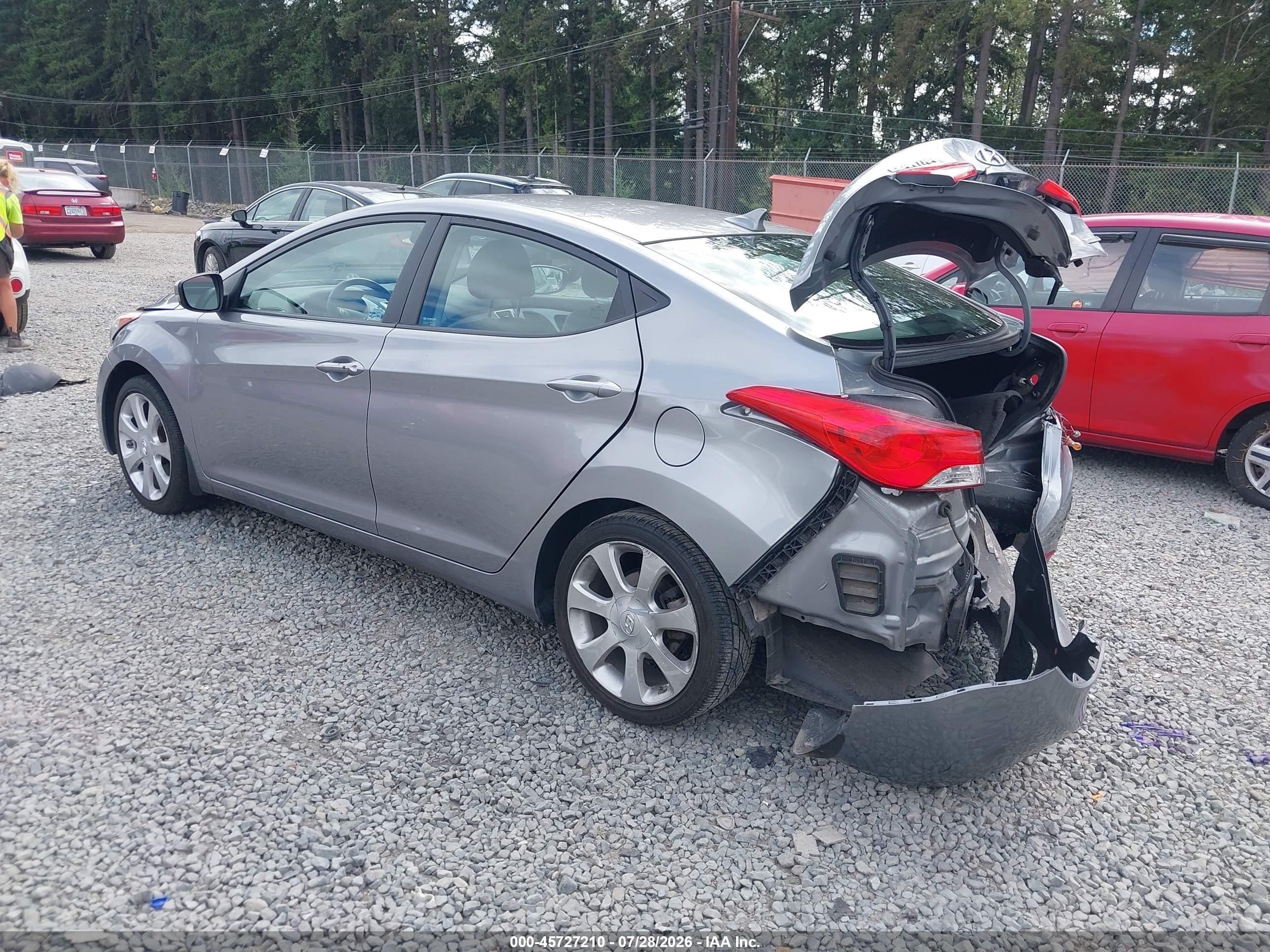 2013 Hyundai Elantra Limited Silver vin: KMHDH4AE9DU917279