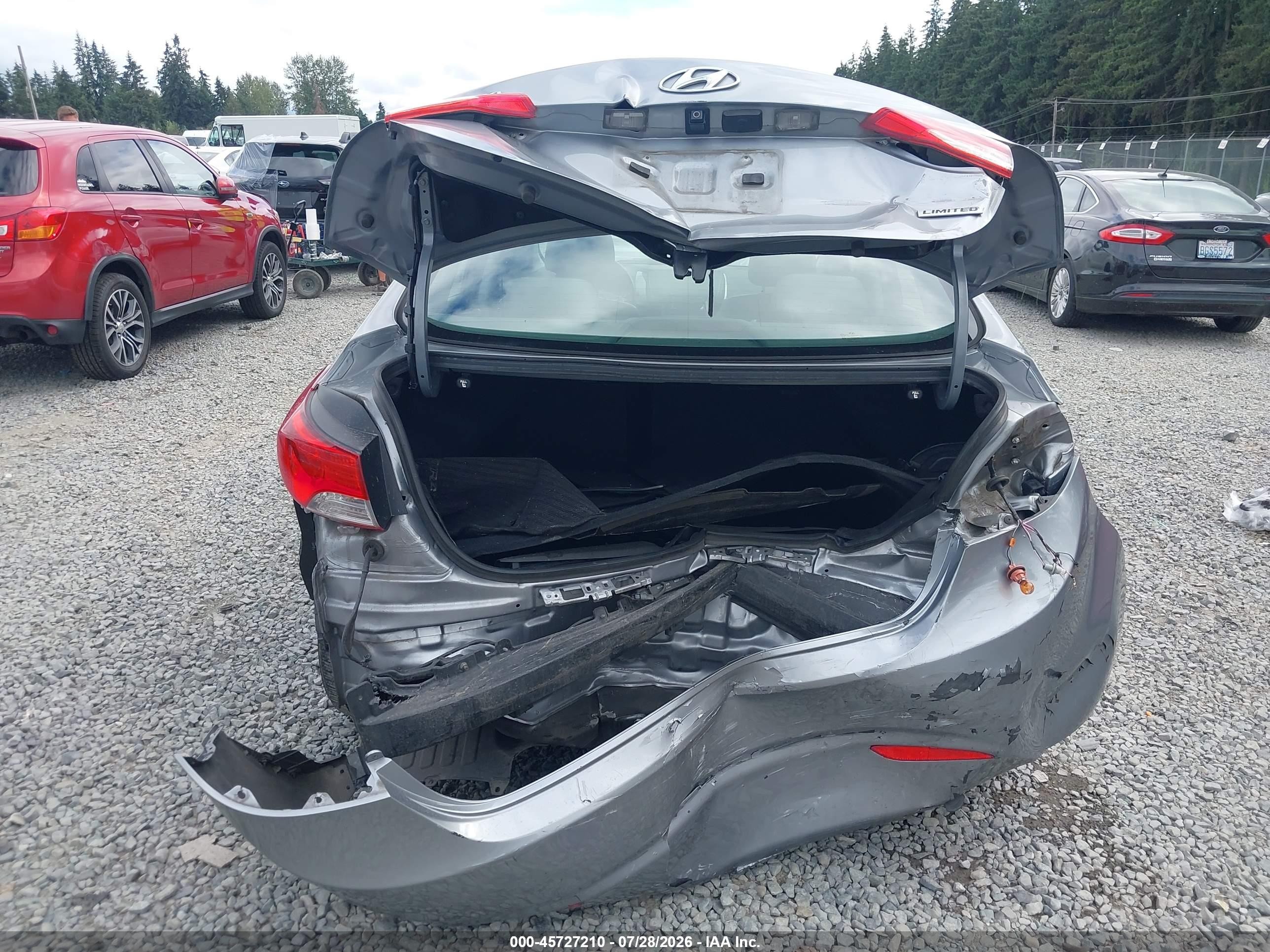 2013 Hyundai Elantra Limited Silver vin: KMHDH4AE9DU917279