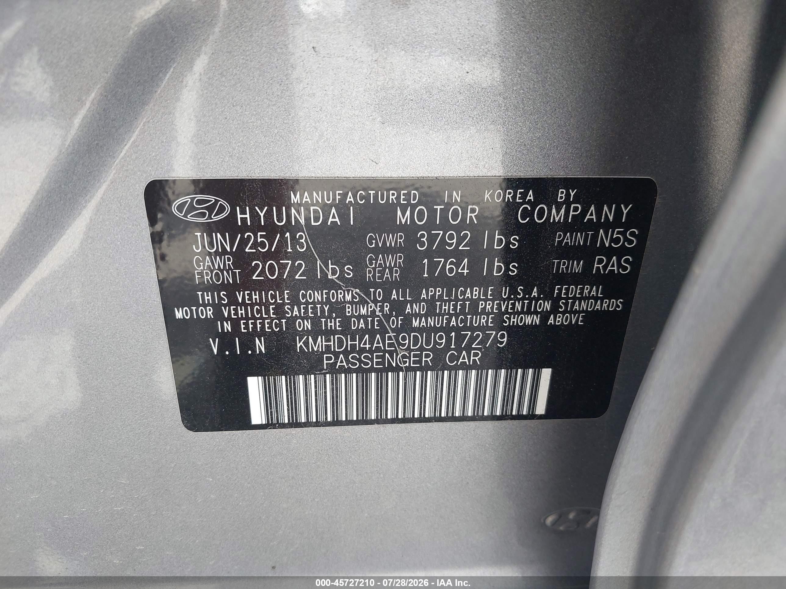 2013 Hyundai Elantra Limited Silver vin: KMHDH4AE9DU917279