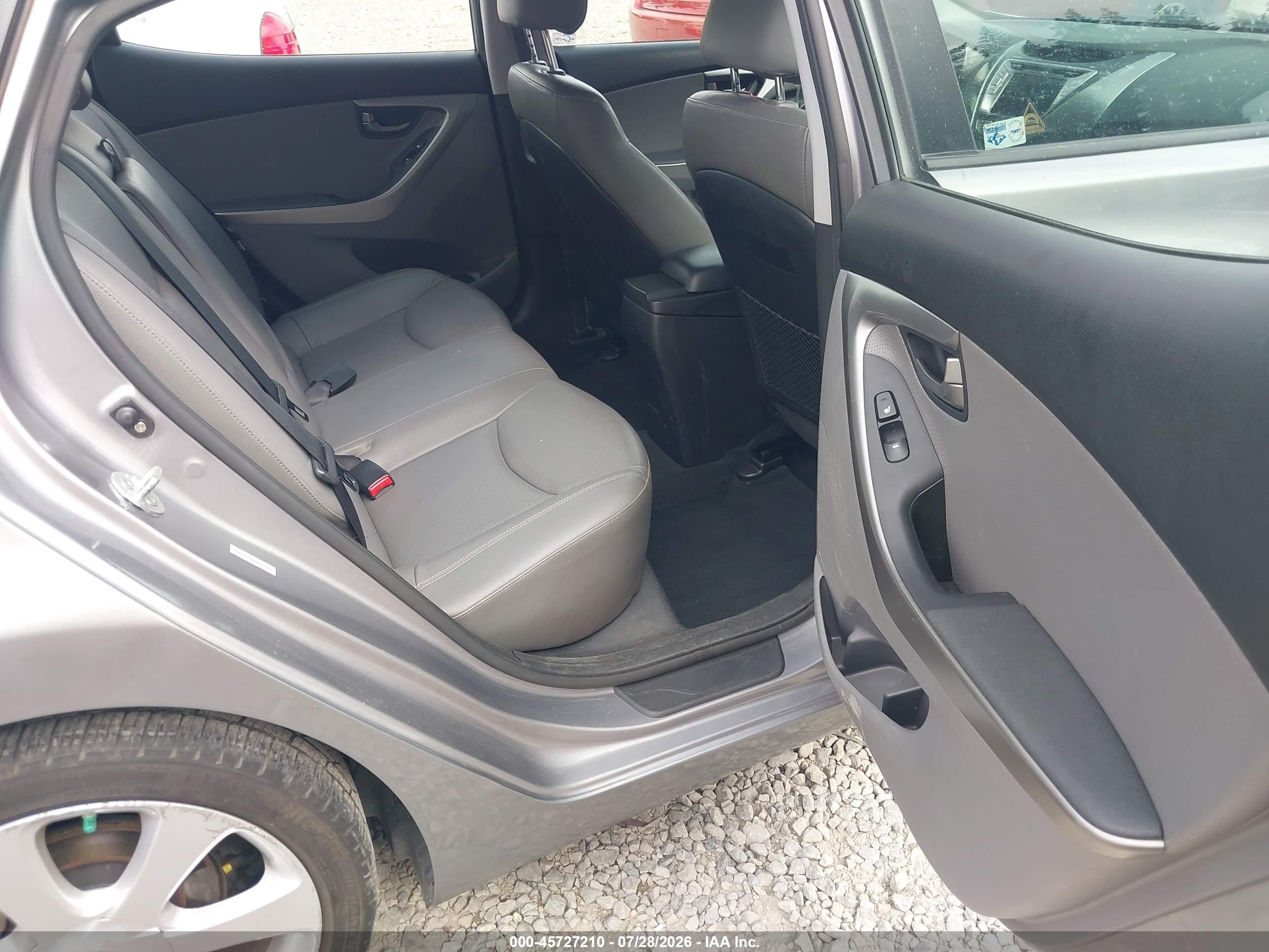 2013 Hyundai Elantra Limited Silver vin: KMHDH4AE9DU917279