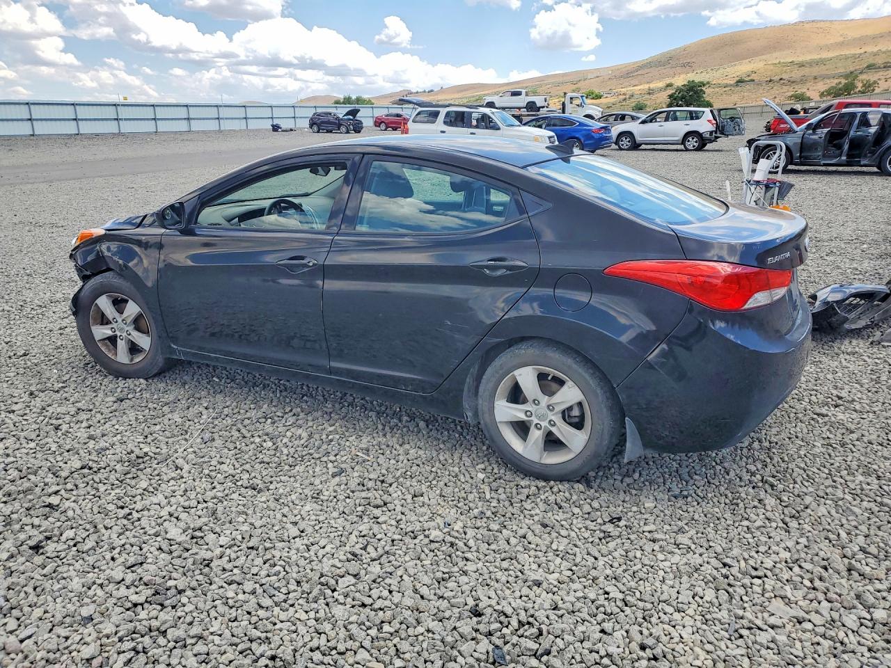 2013 Hyundai Elantra Gls Black vin: KMHDH4AE9DU936060