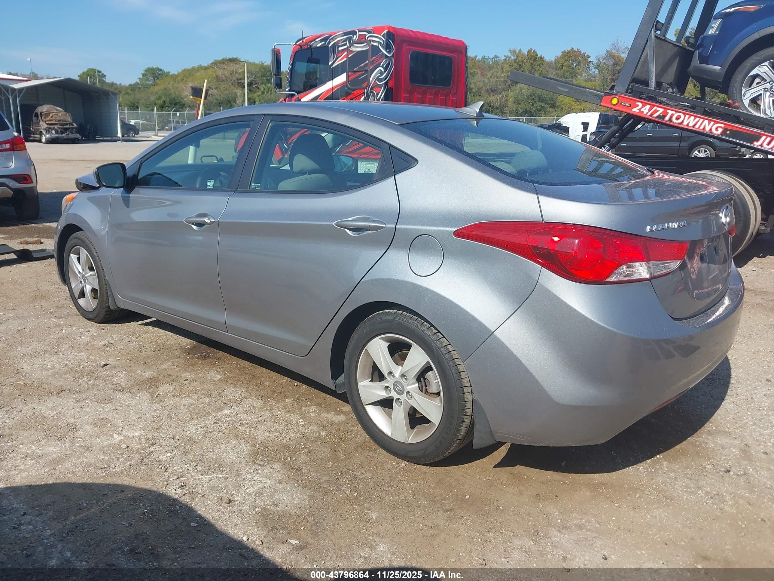 2013 Hyundai Elantra Gls Gray vin: KMHDH4AE9DU942764