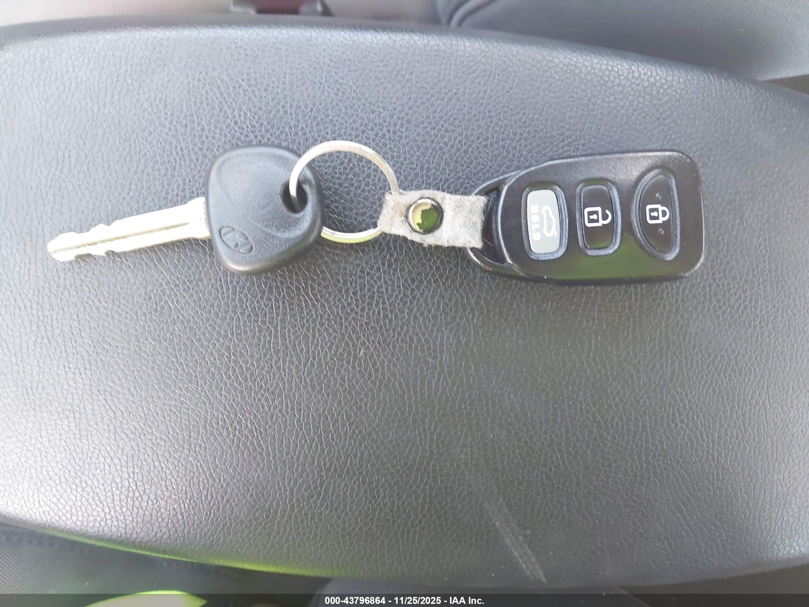 2013 Hyundai Elantra Gls Gray vin: KMHDH4AE9DU942764