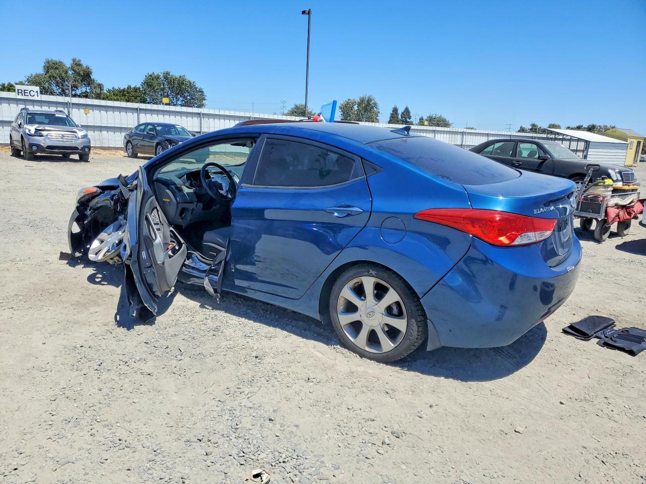 2013 Hyundai Elantra Limited Blue vin: KMHDH4AE9DU963632