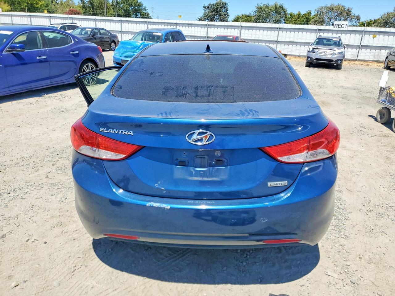 2013 Hyundai Elantra Limited Blue vin: KMHDH4AE9DU963632