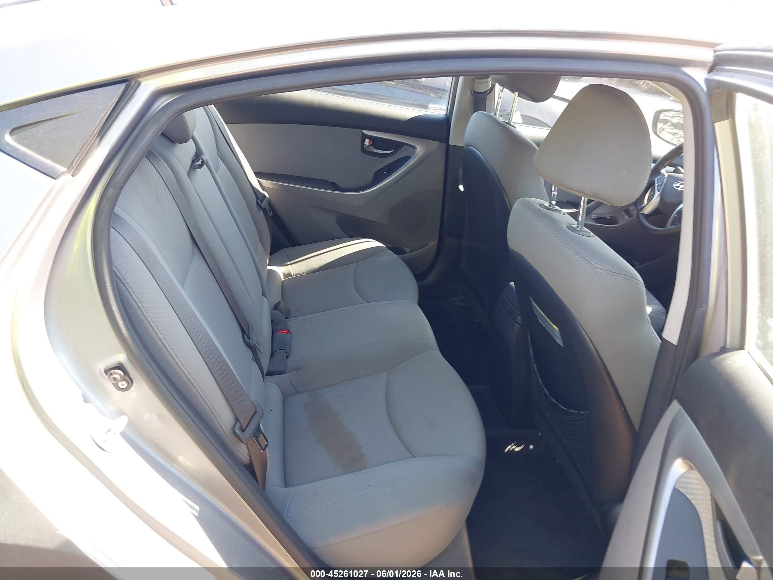 2013 Hyundai Elantra Gls Silver vin: KMHDH4AE9DU993178