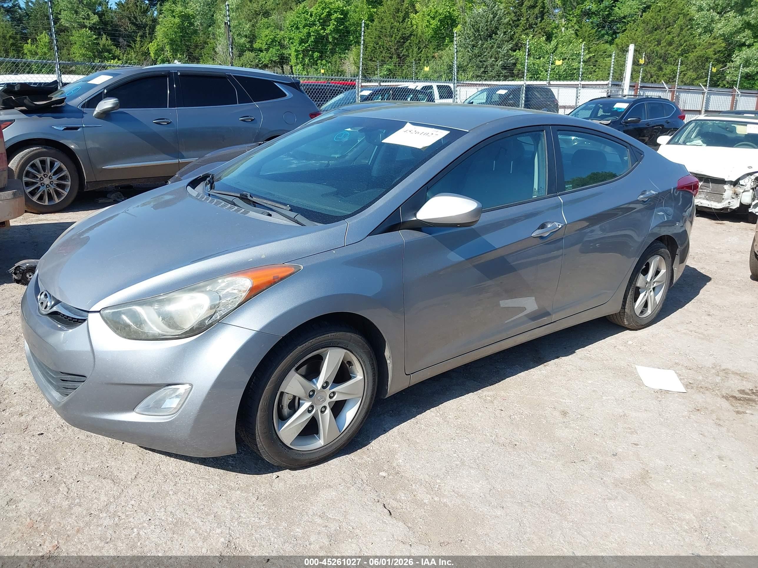 2013 Hyundai Elantra Gls Silver vin: KMHDH4AE9DU993178