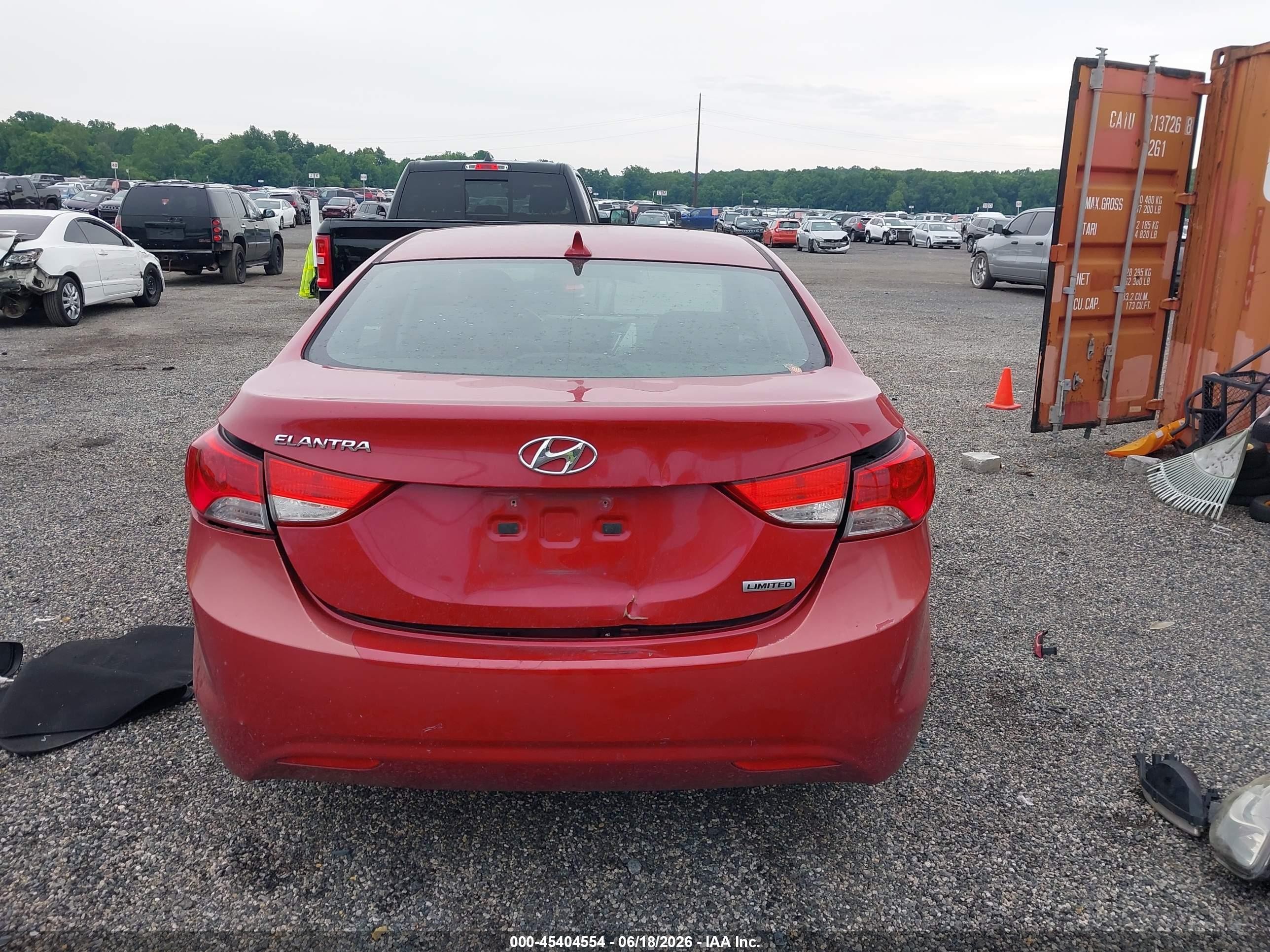 2013 Hyundai Elantra Limited Red vin: KMHDH4AE9DU997005