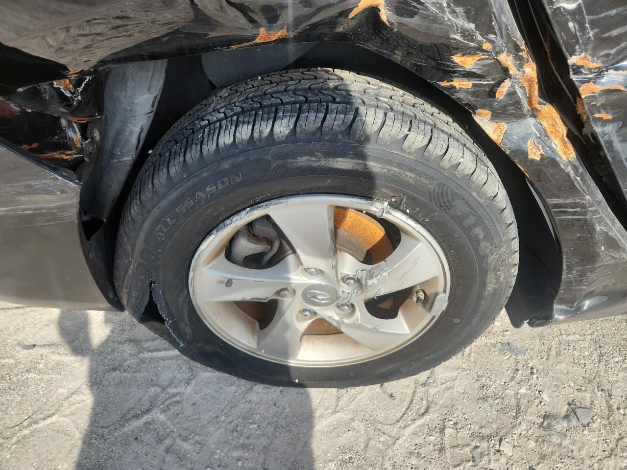 2014 Hyundai Elantra Se Black vin: KMHDH4AE9EU034591 Damage: Right Rear Wheel, Broken, Replacement Required