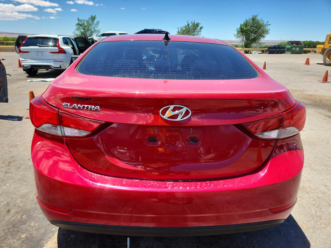 2014 Hyundai Elantra Red vin: KMHDH4AE9EU108883