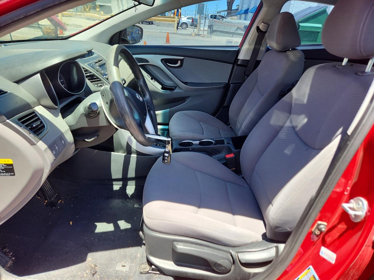 2014 Hyundai Elantra Red vin: KMHDH4AE9EU108883