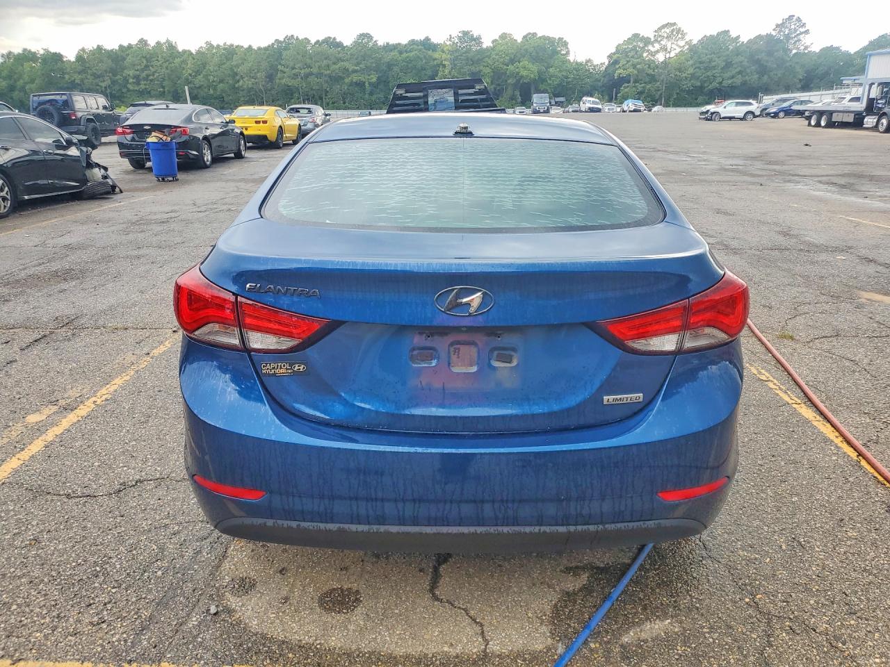 2014 Hyundai Elantra Limited Blue vin: KMHDH4AE9EU156044