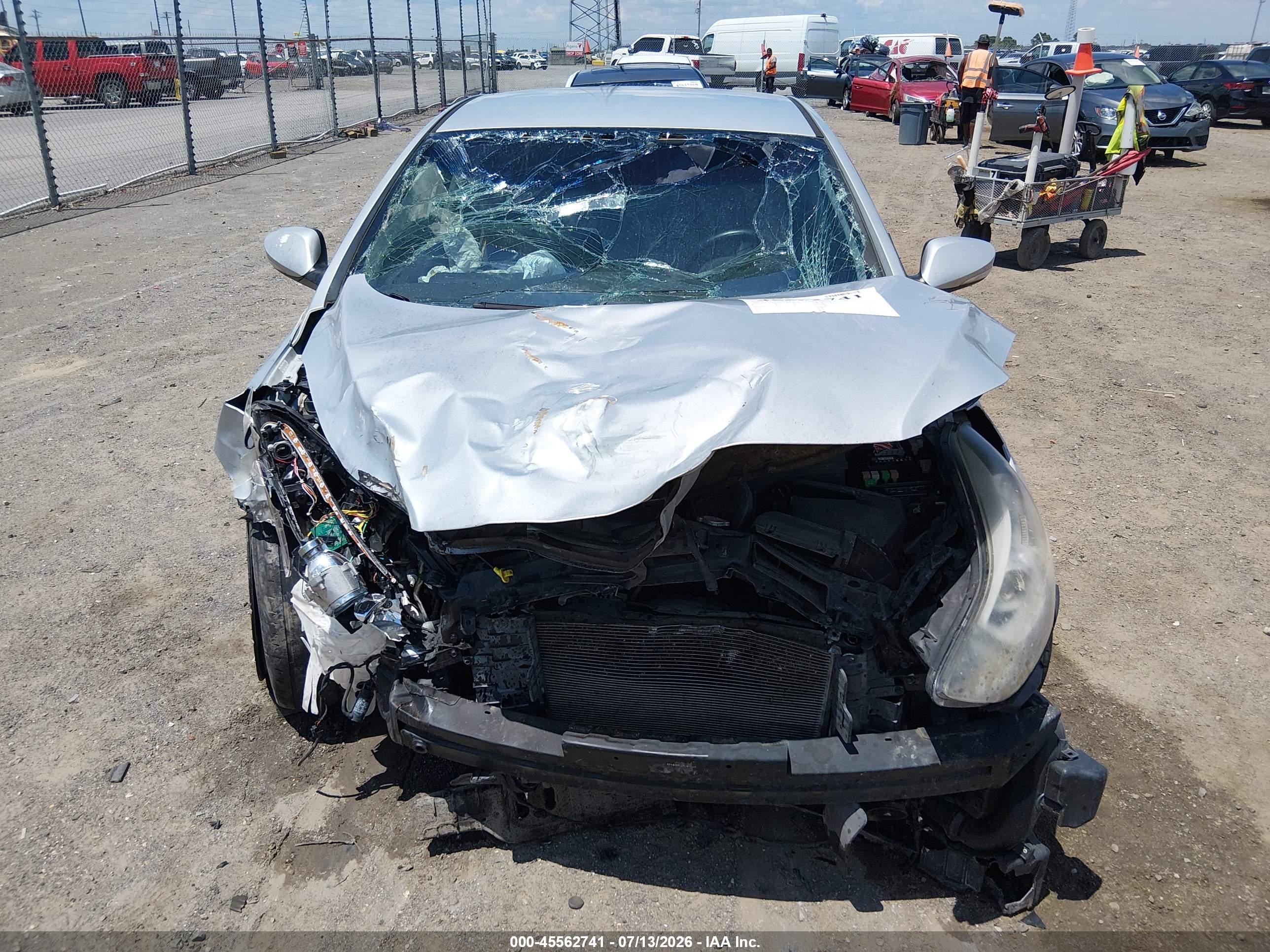 2014 Hyundai Elantra Limited Silver vin: KMHDH4AE9EU170476