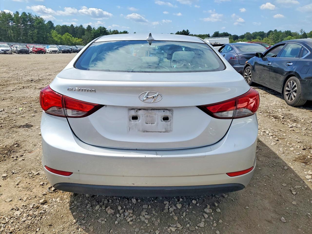 2015 Hyundai Elantra Se Silver vin: KMHDH4AE9FU225381