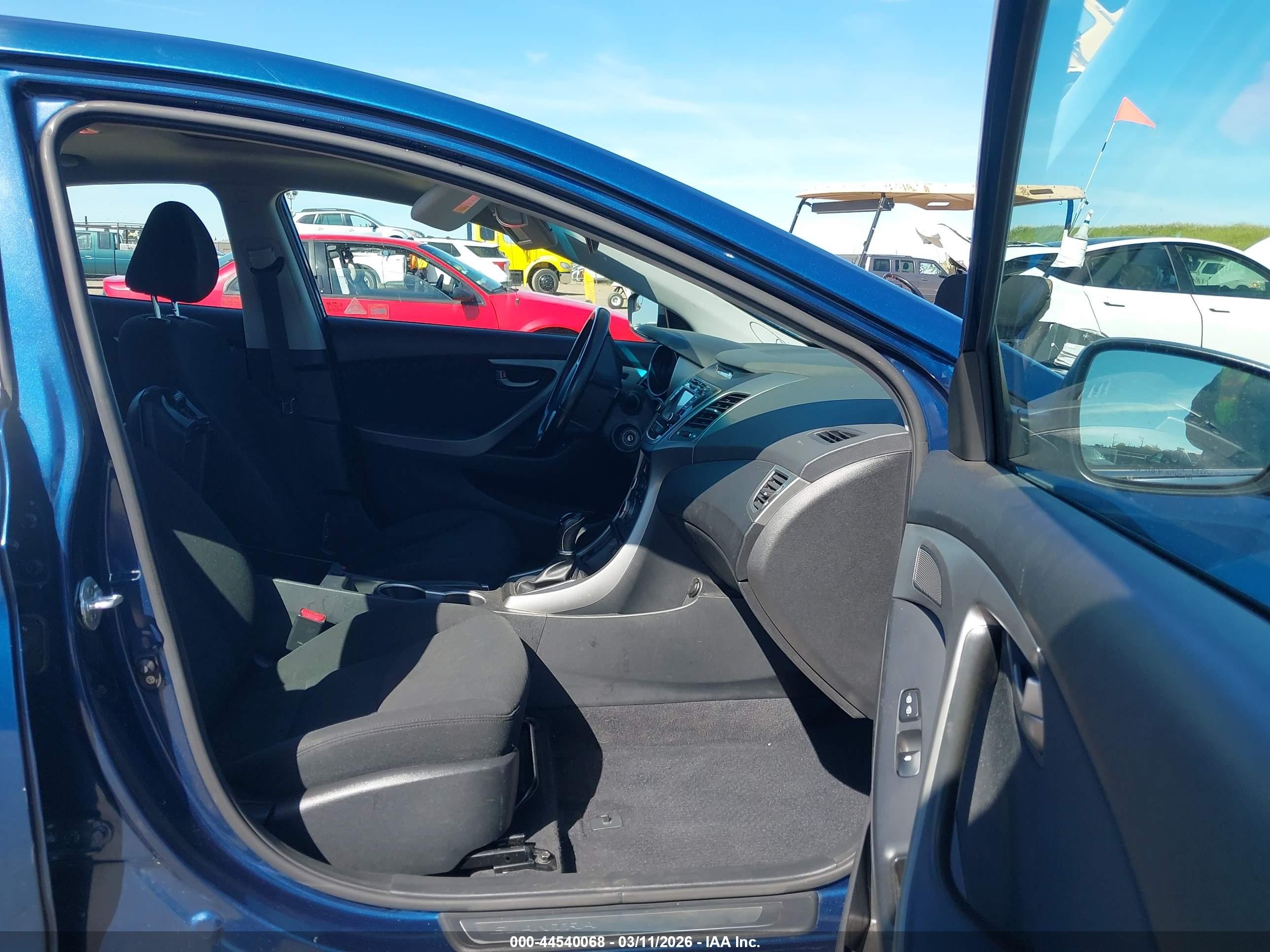 2015 Hyundai Elantra Se Blue vin: KMHDH4AE9FU281899