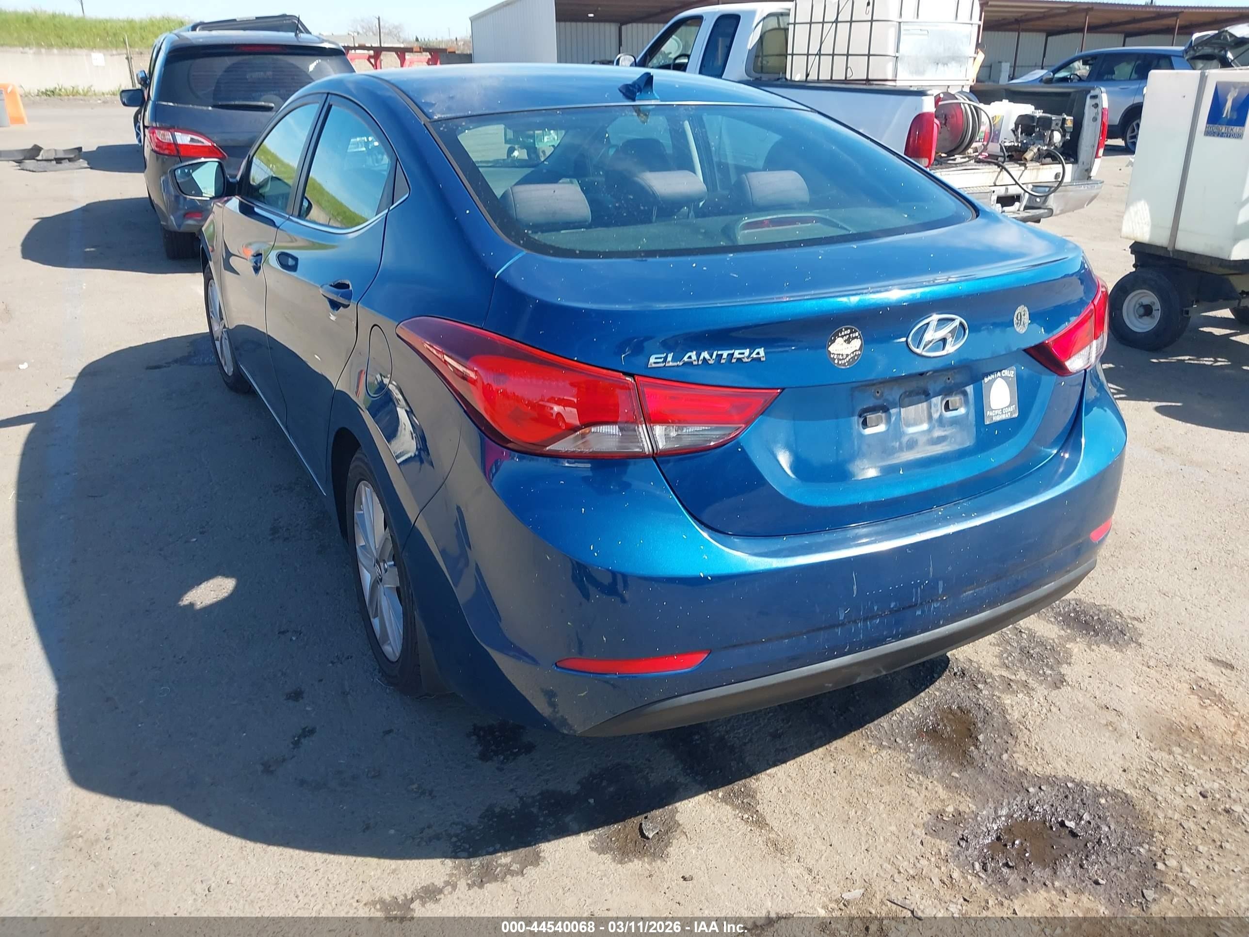 2015 Hyundai Elantra Se Blue vin: KMHDH4AE9FU281899