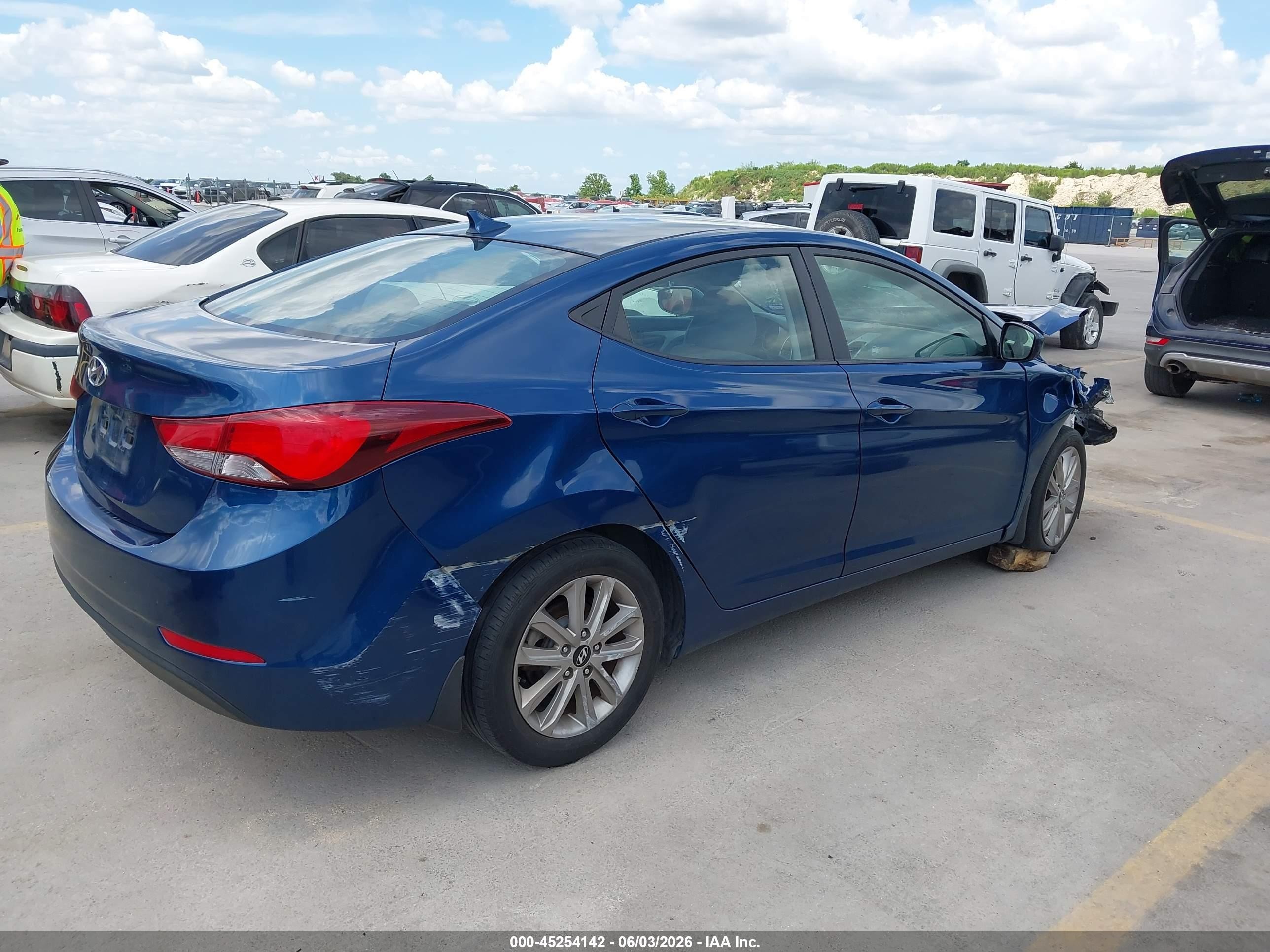 2015 Hyundai Elantra Se Blue vin: KMHDH4AE9FU300323