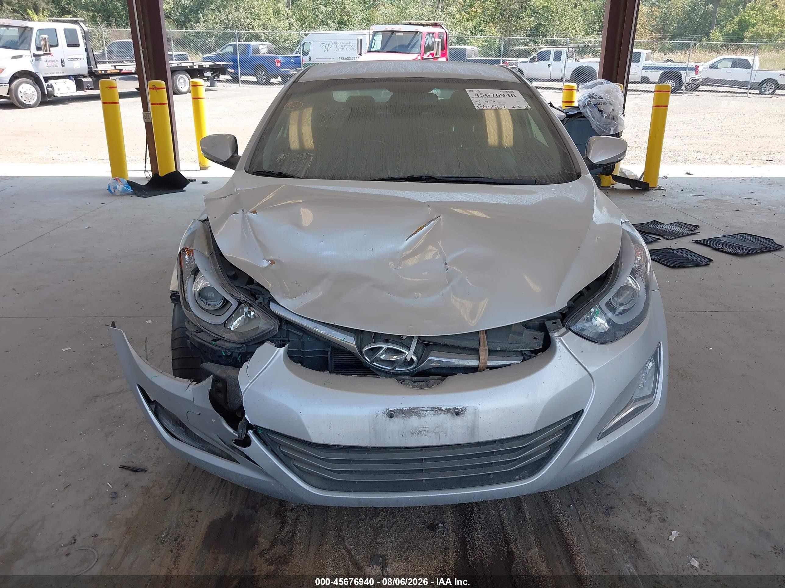 2015 Hyundai Elantra Limited Серебряный vin: KMHDH4AE9FU323097