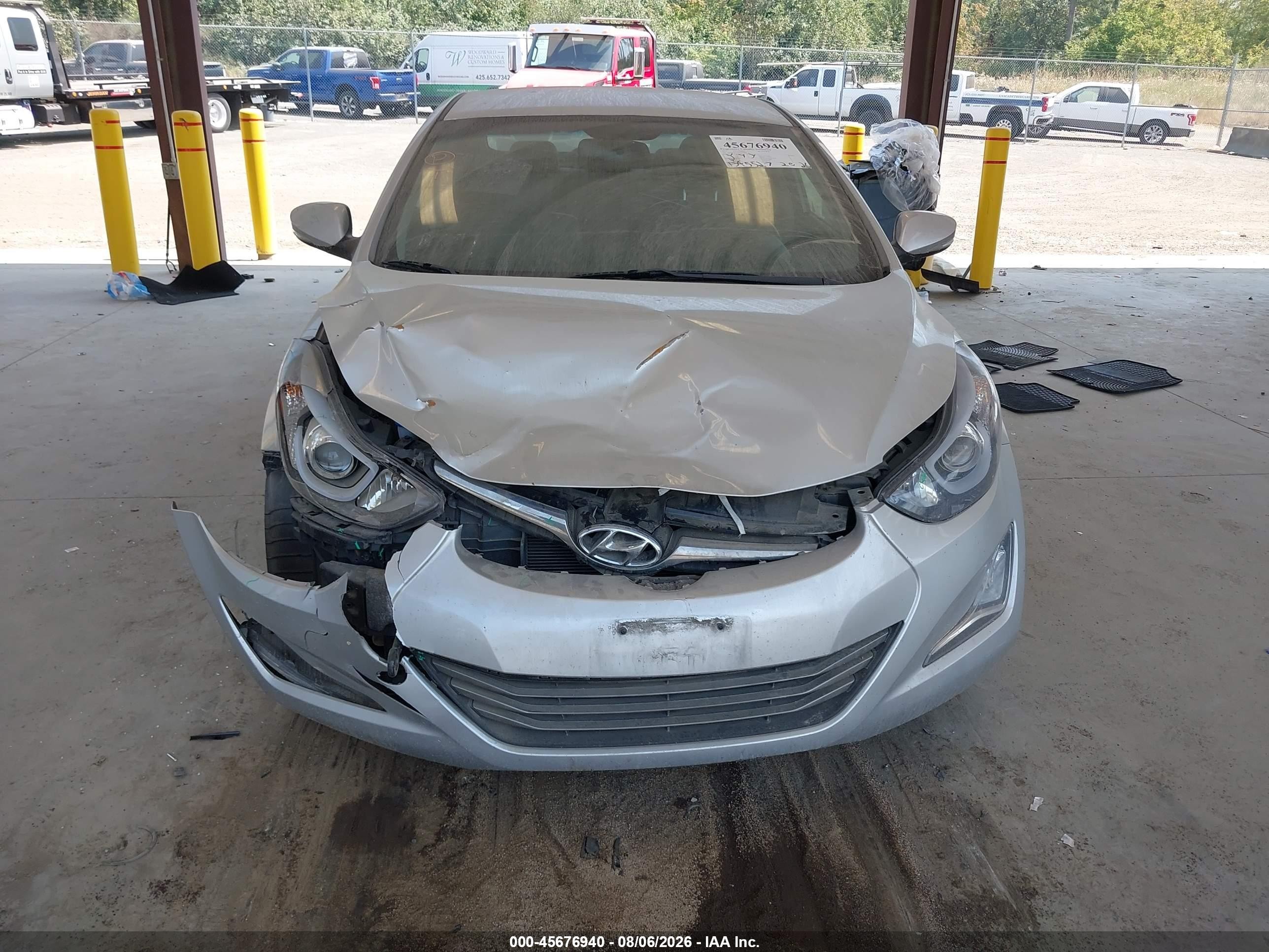2015 Hyundai Elantra Limited Серебряный vin: KMHDH4AE9FU323097