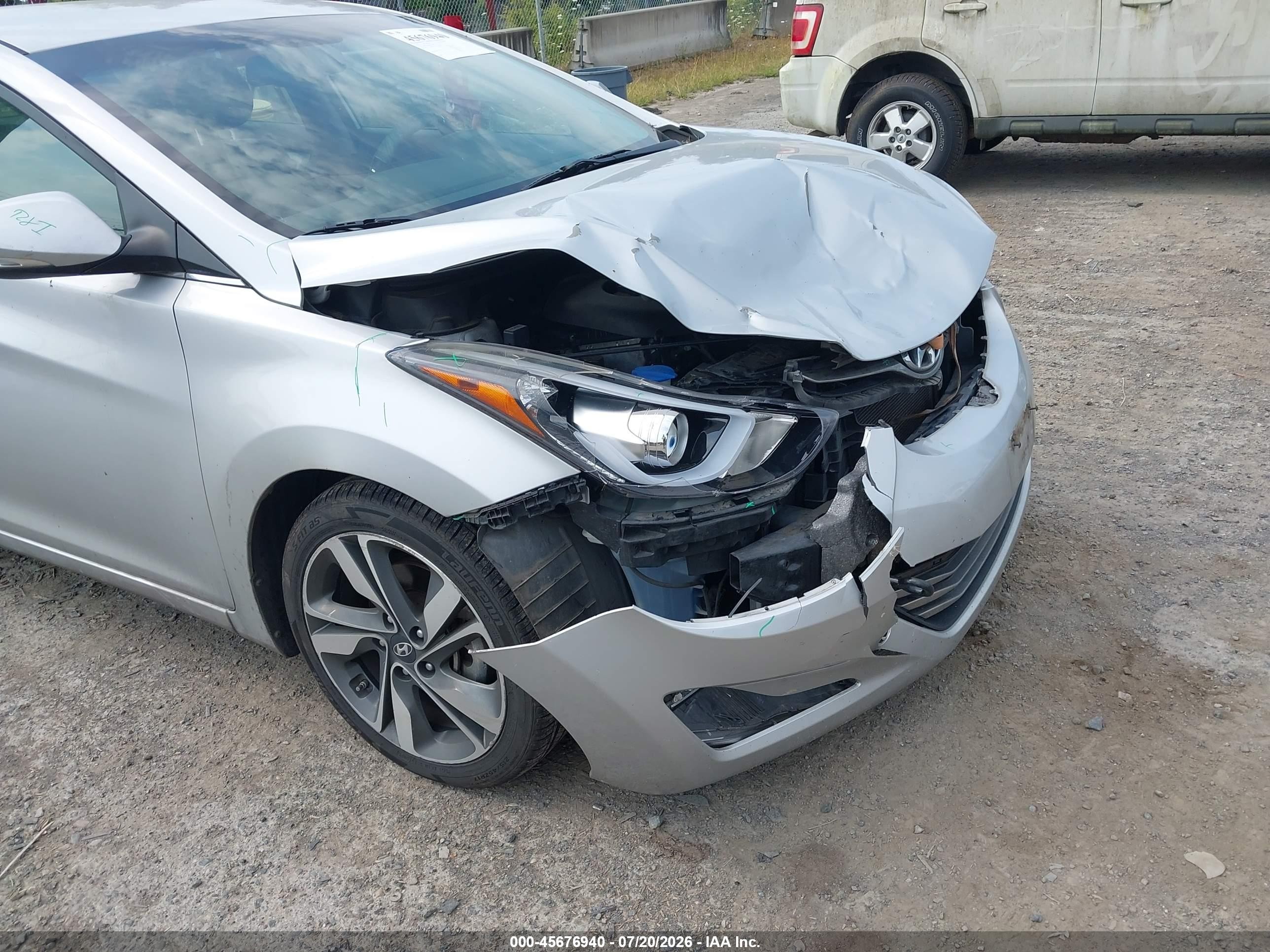 2015 Hyundai Elantra Limited Серебряный vin: KMHDH4AE9FU323097