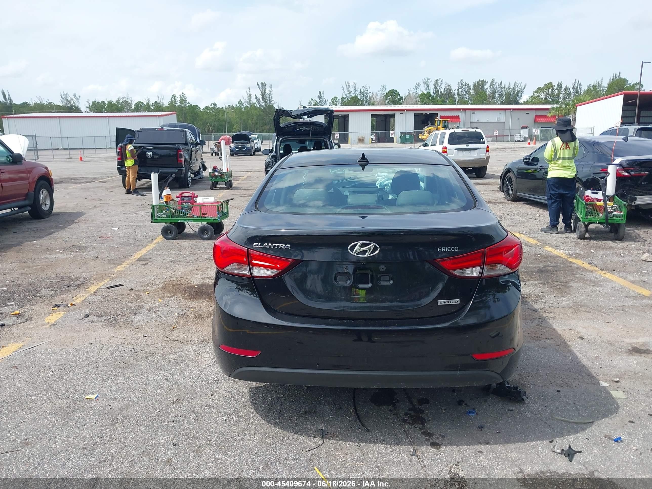 2015 Hyundai Elantra Limited Black vin: KMHDH4AE9FU370551