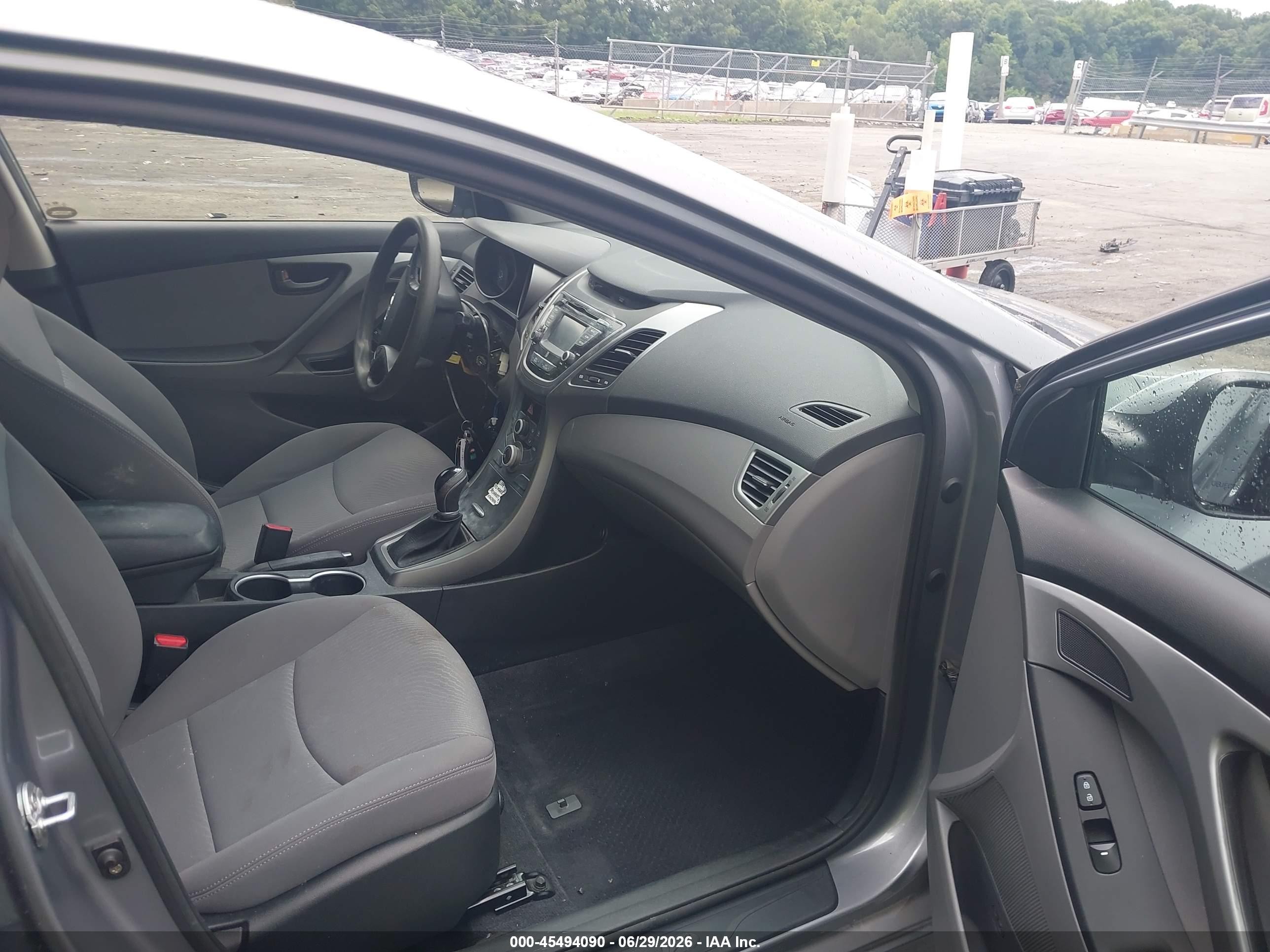 2015 Hyundai Elantra Se Silver vin: KMHDH4AE9FU453316