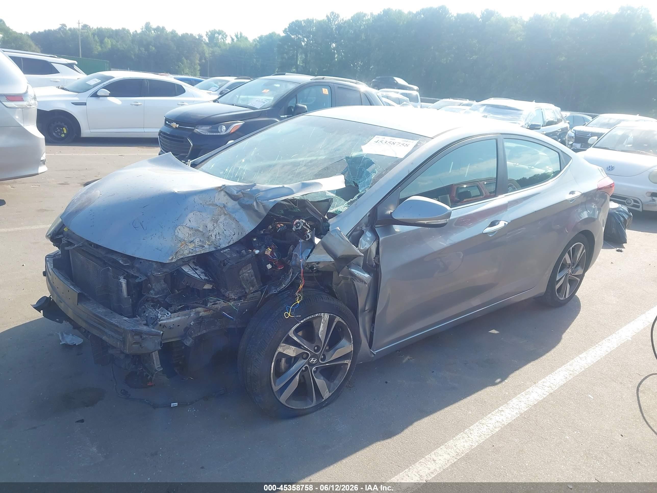 2015 Hyundai Elantra Limited Silver vin: KMHDH4AE9FU456152