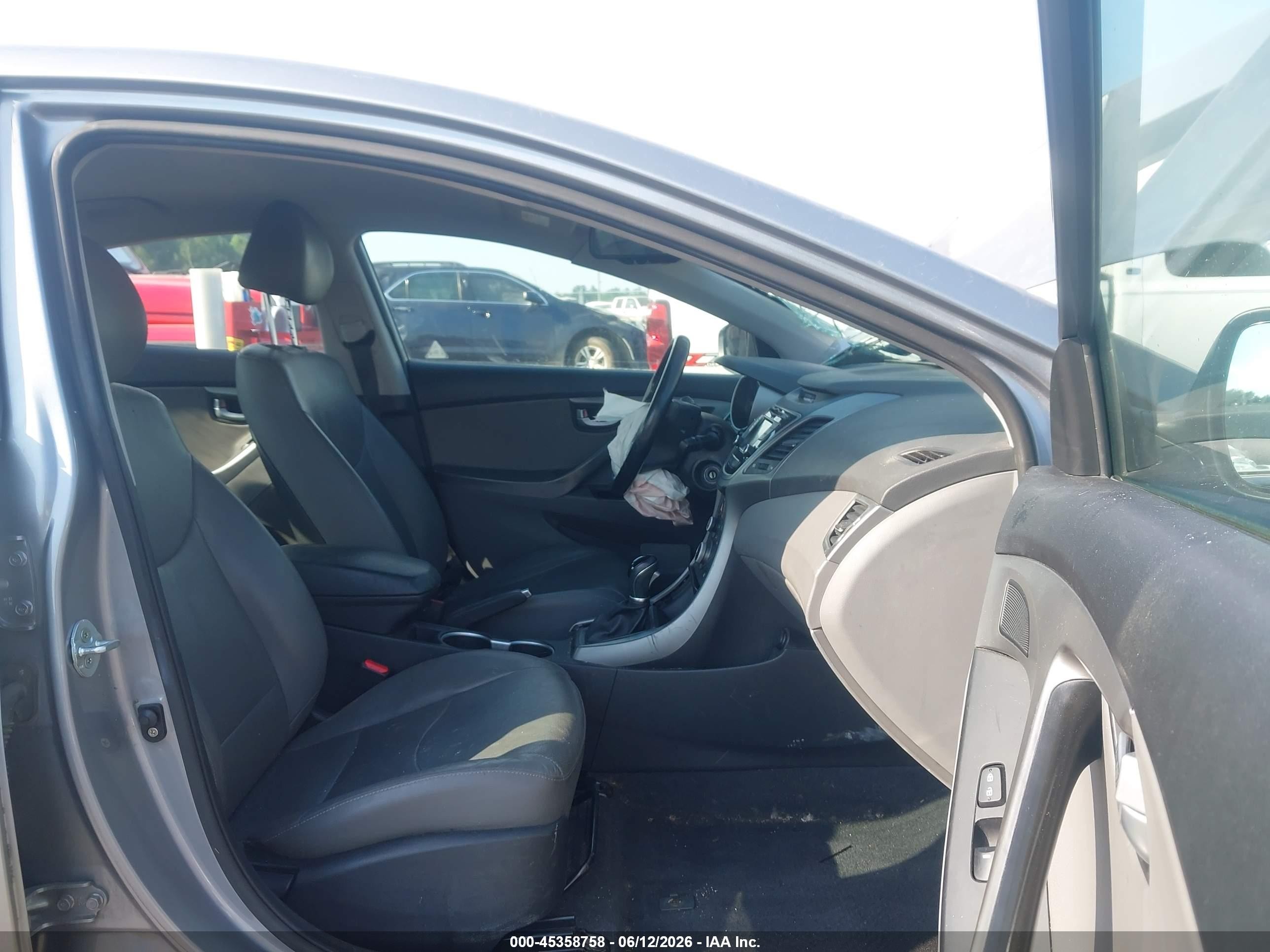 2015 Hyundai Elantra Limited Silver vin: KMHDH4AE9FU456152
