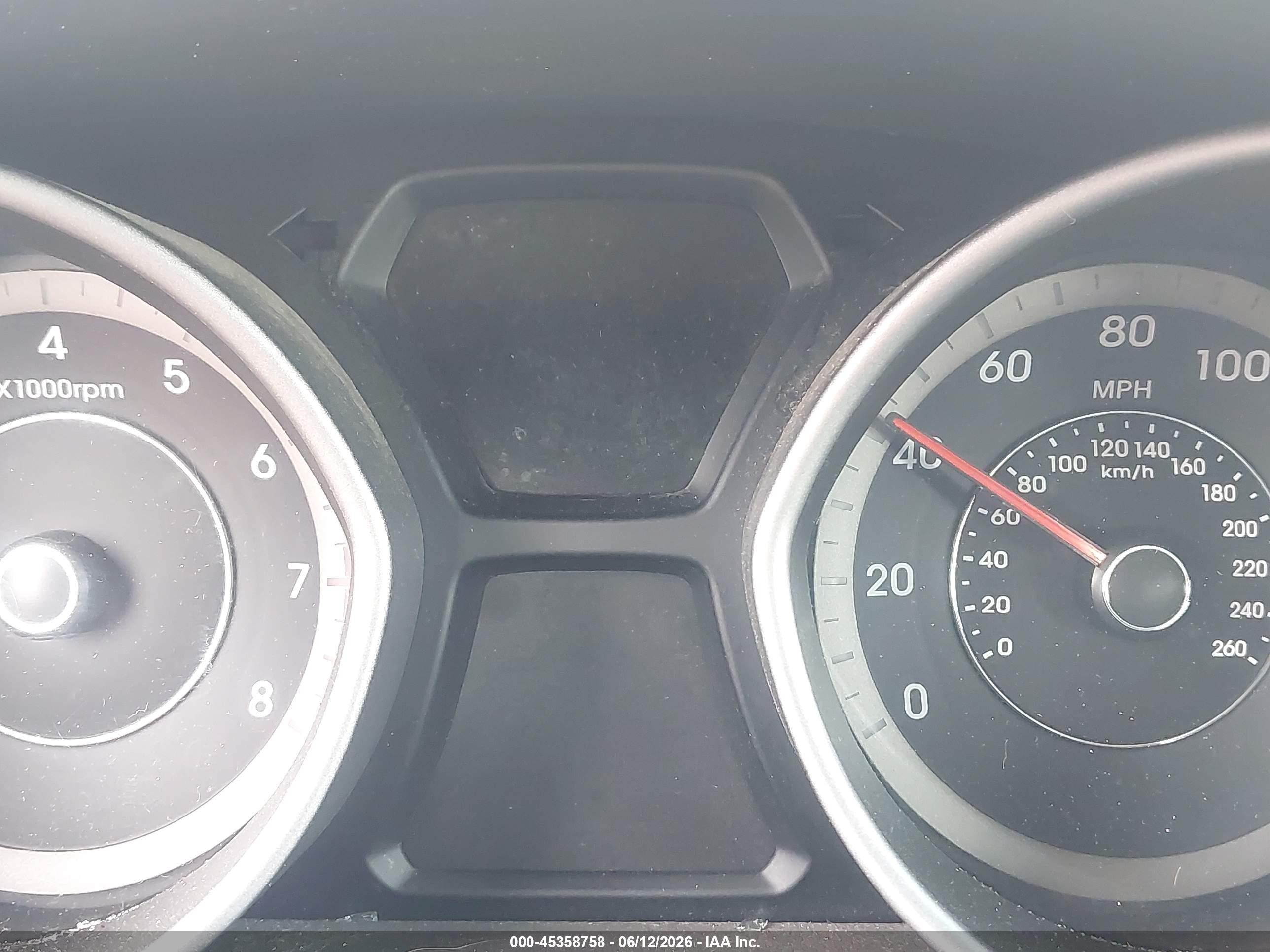 2015 Hyundai Elantra Limited Silver vin: KMHDH4AE9FU456152