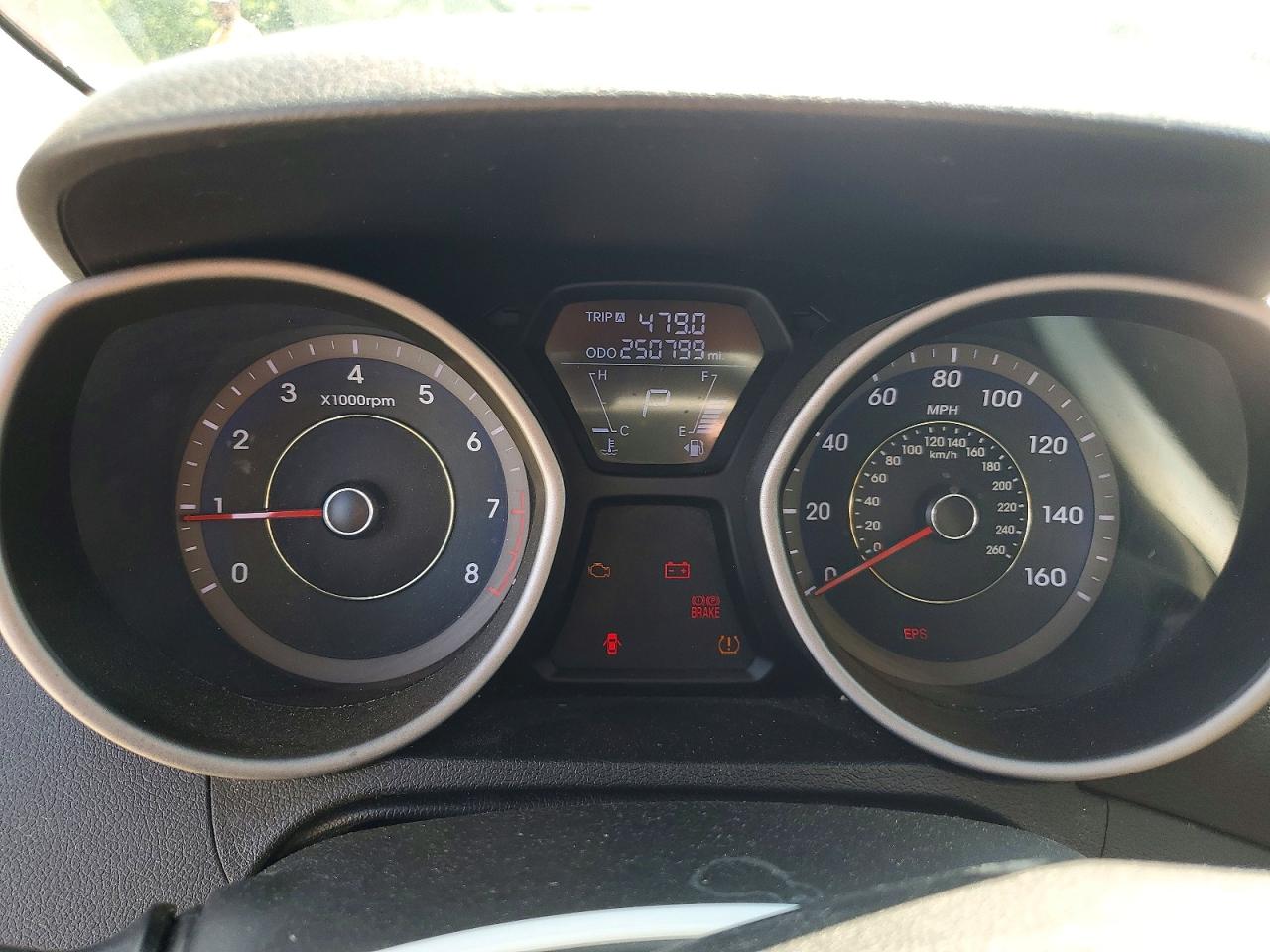 2011 Hyundai Elantra Limited Красный vin: KMHDH4AEXBU104529