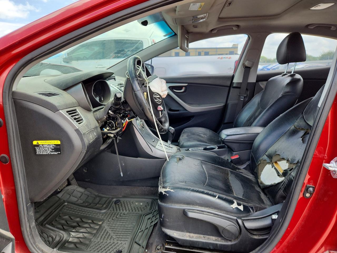 2010 Hyun Elantra Red vin: KMHDH4AEXBU156047