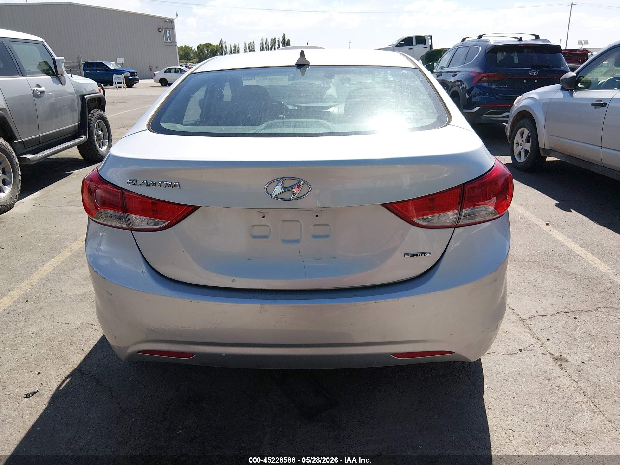2011 Hyundai Elantra Limited (ulsan Plant) Silver vin: KMHDH4AEXBU164021