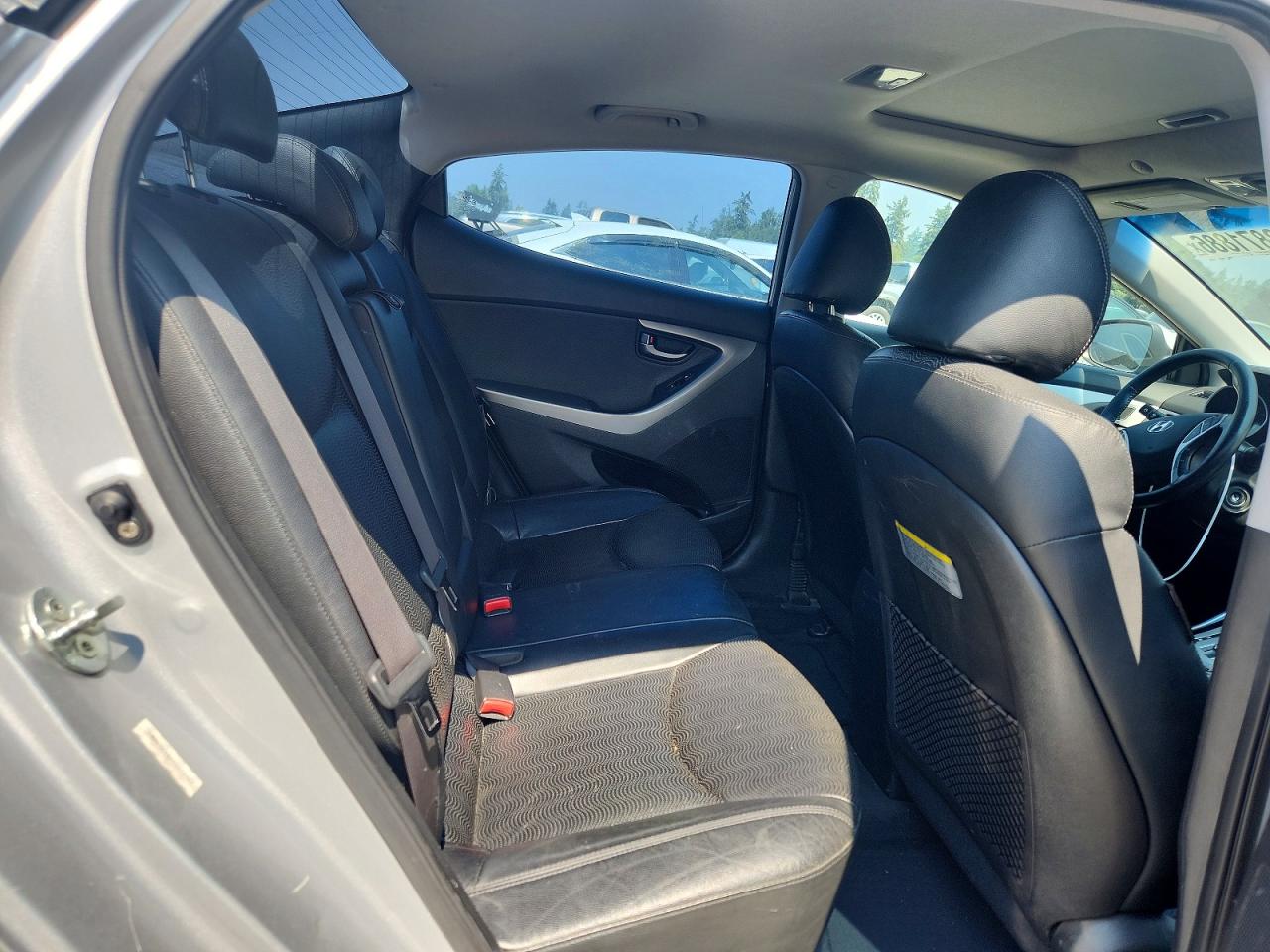2012 Hyundai Elantra Limited Silver vin: KMHDH4AEXCU272267