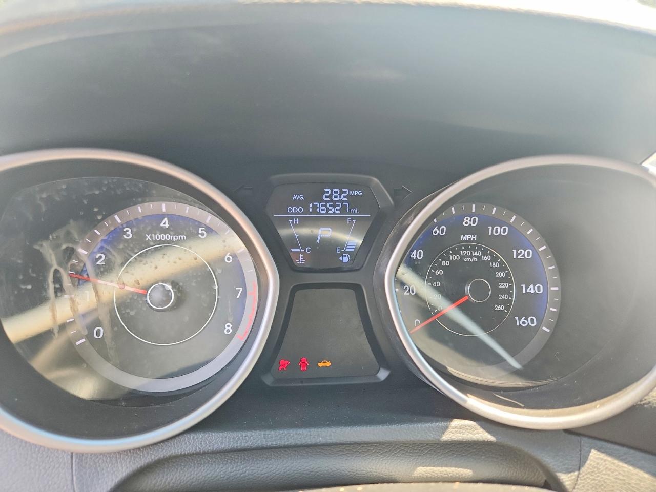 2012 Hyundai Elantra Limited Silver vin: KMHDH4AEXCU272267