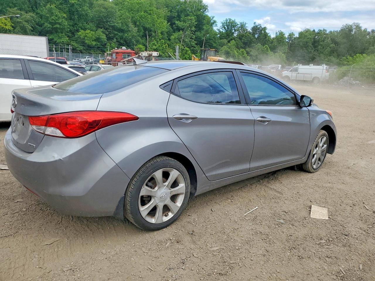 2012 Hyundai Elantra Limited Silver vin: KMHDH4AEXCU351454