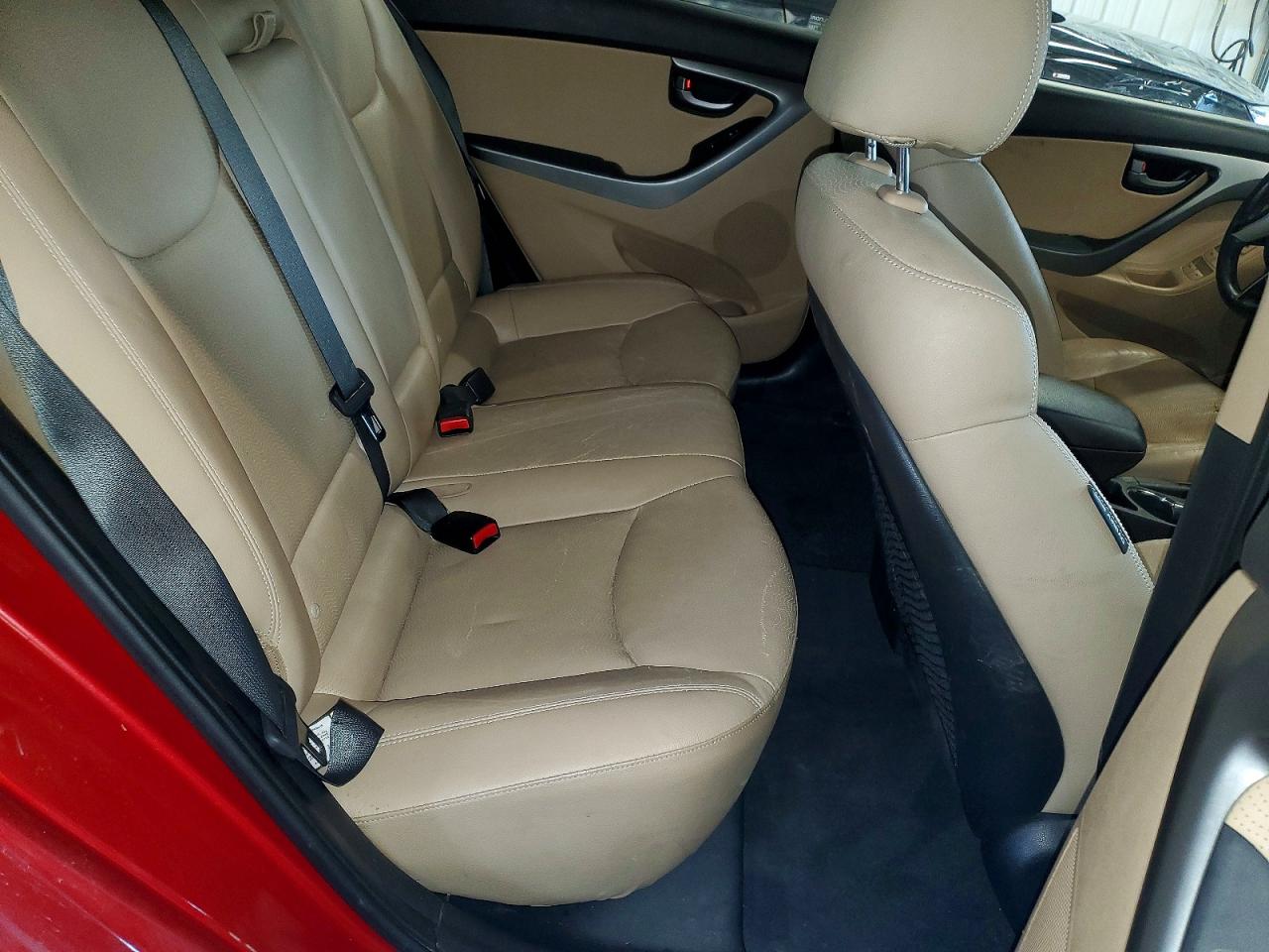 2012 Hyundai Elantra Limited Red vin: KMHDH4AEXCU357092