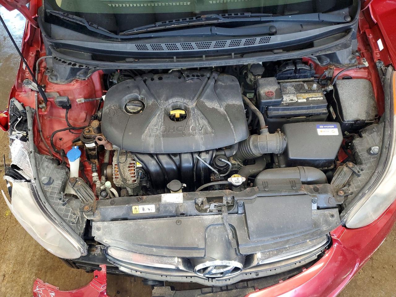 2012 Hyundai Elantra Limited Red vin: KMHDH4AEXCU357092