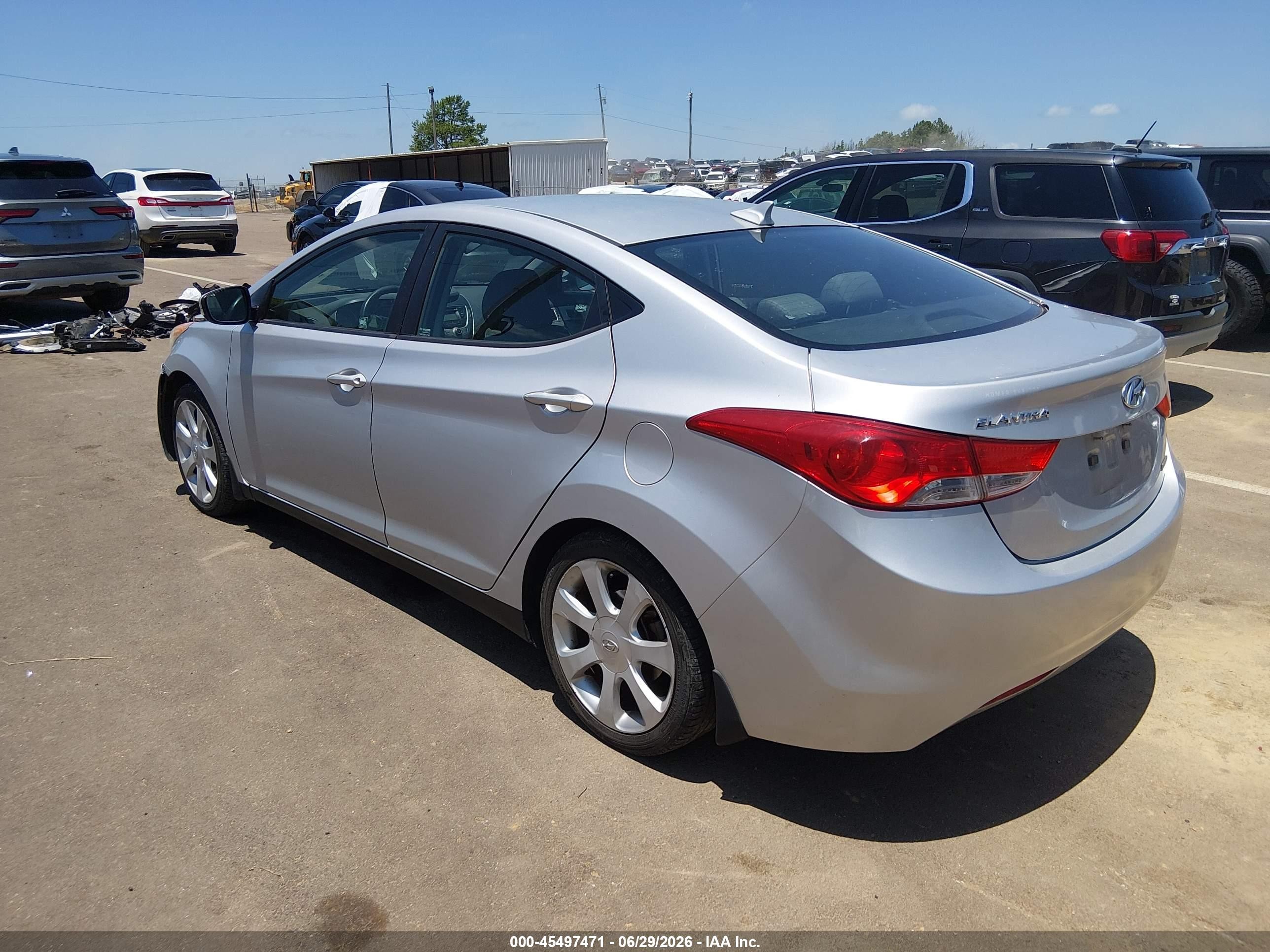 2013 Hyundai Elantra Limited Серебряный vin: KMHDH4AEXDU511821