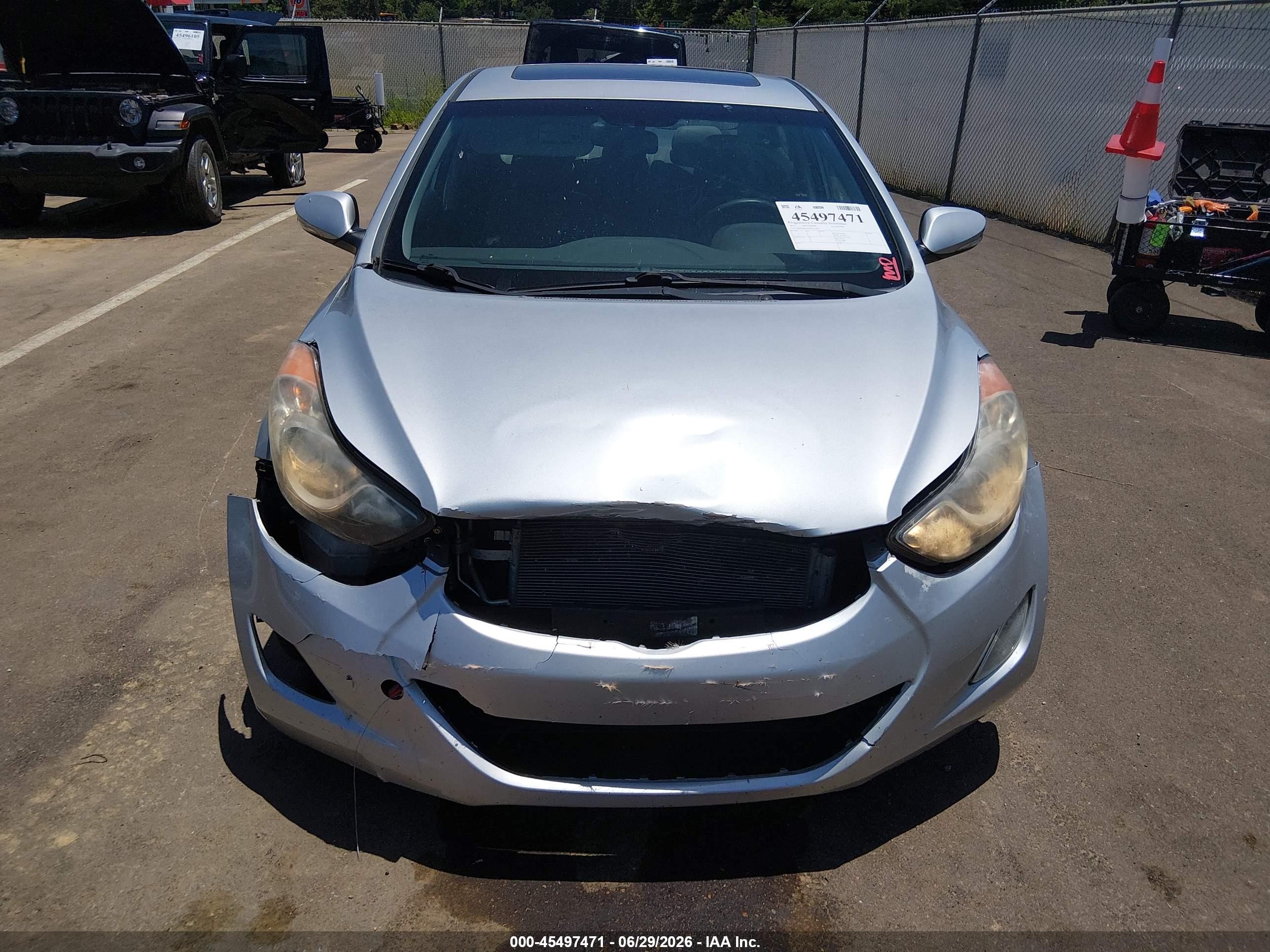 2013 Hyundai Elantra Limited Серебряный vin: KMHDH4AEXDU511821