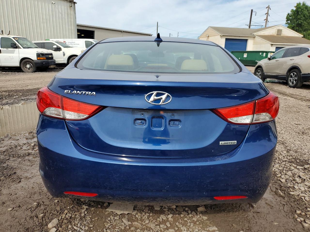 2013 Hyundai Elantra Limited Blue vin: KMHDH4AEXDU520941