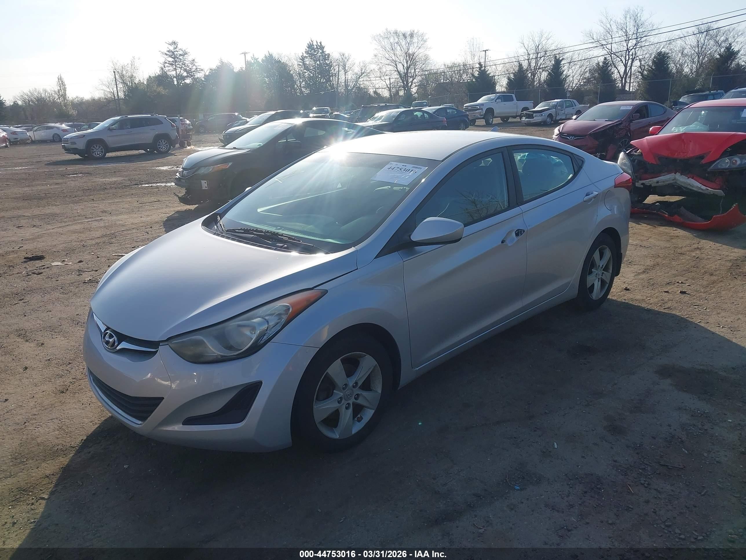 2013 Hyundai Elantra Gls/limited Silver vin: KMHDH4AEXDU551638