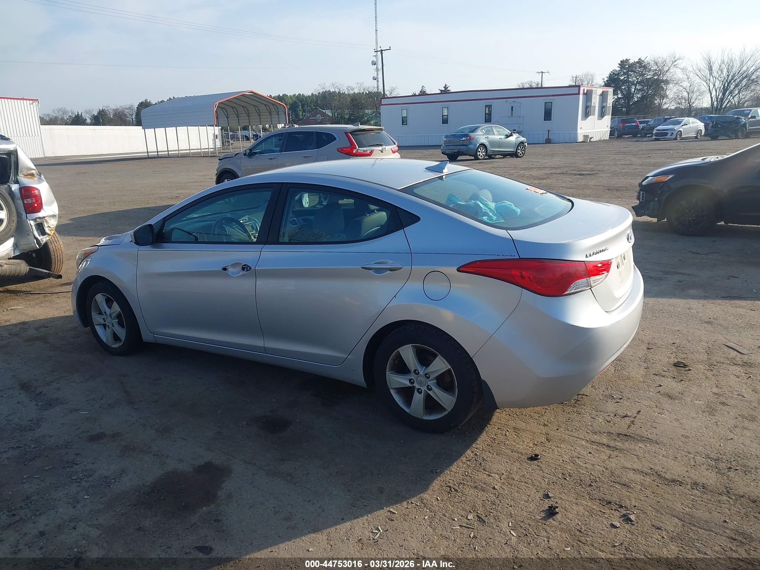 2013 Hyundai Elantra Gls/limited Silver vin: KMHDH4AEXDU551638