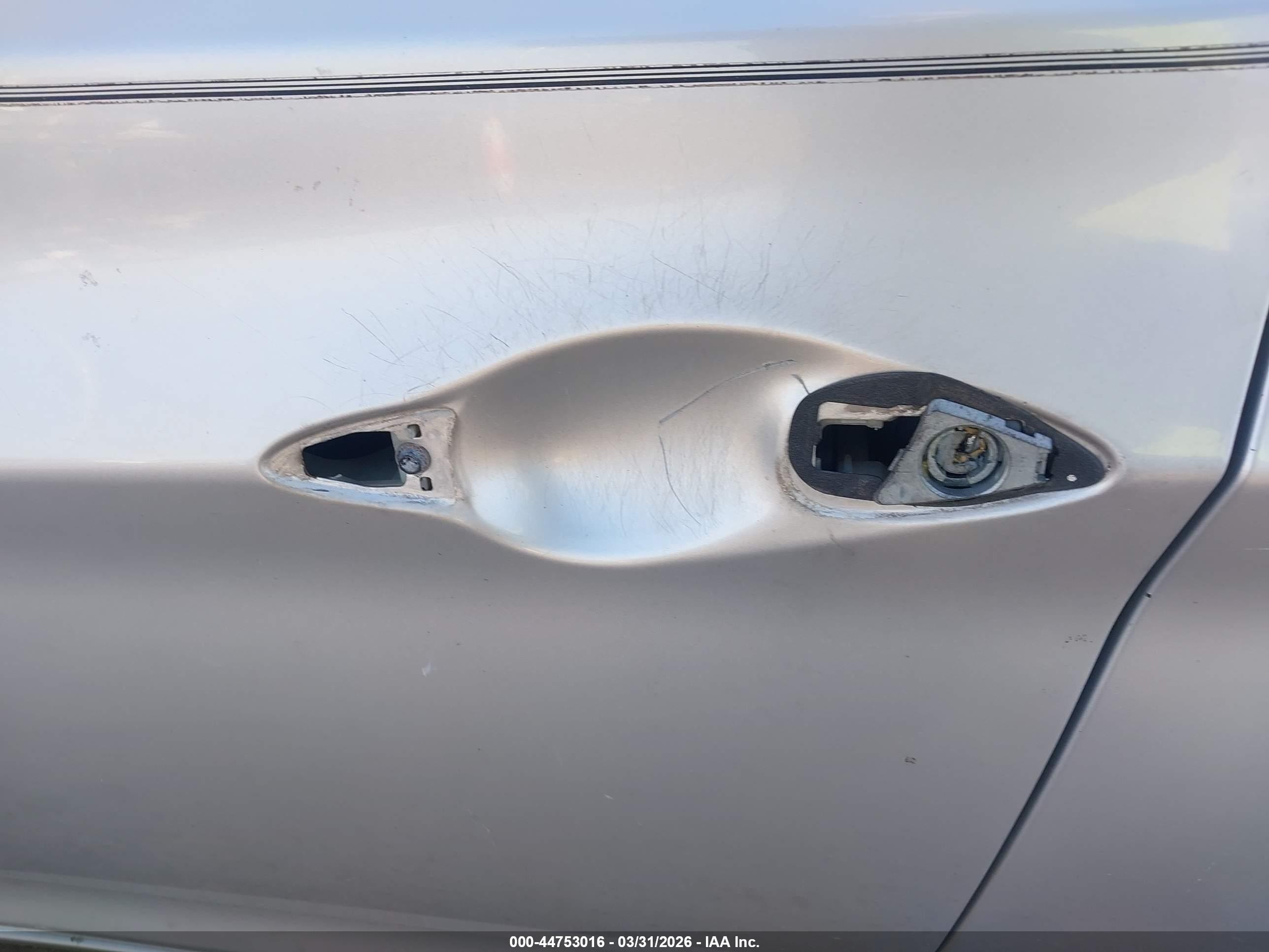 2013 Hyundai Elantra Gls/limited Silver vin: KMHDH4AEXDU551638