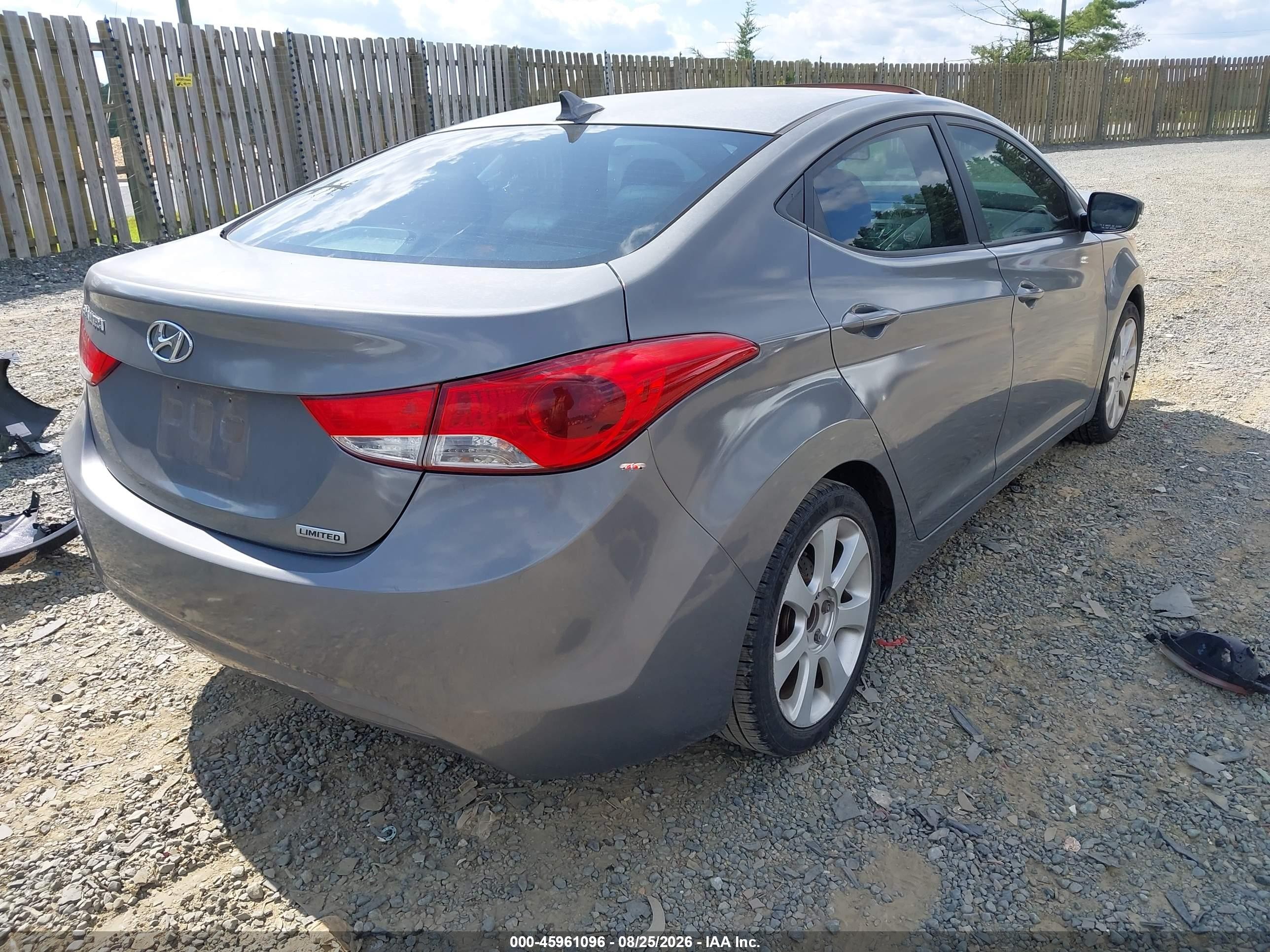 2013 Hyundai Elantra Limited Gray vin: KMHDH4AEXDU562445