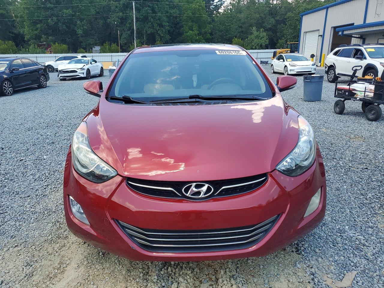 2013 Hyundai Elantra Limited Burgundy vin: KMHDH4AEXDU639007
